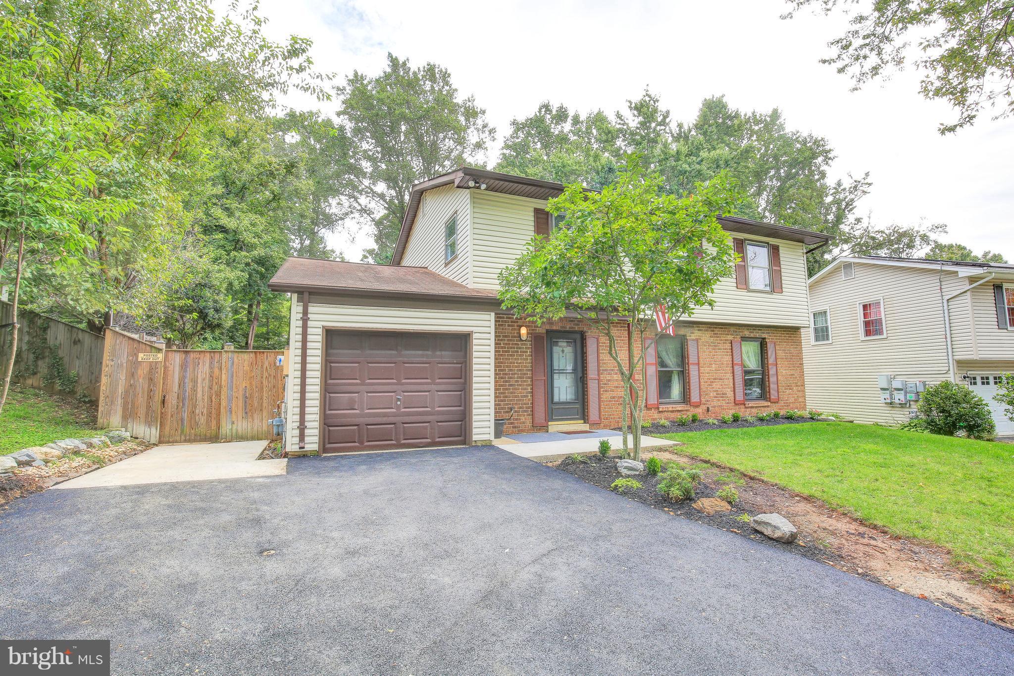 CROFTON MEADOWS - Residential