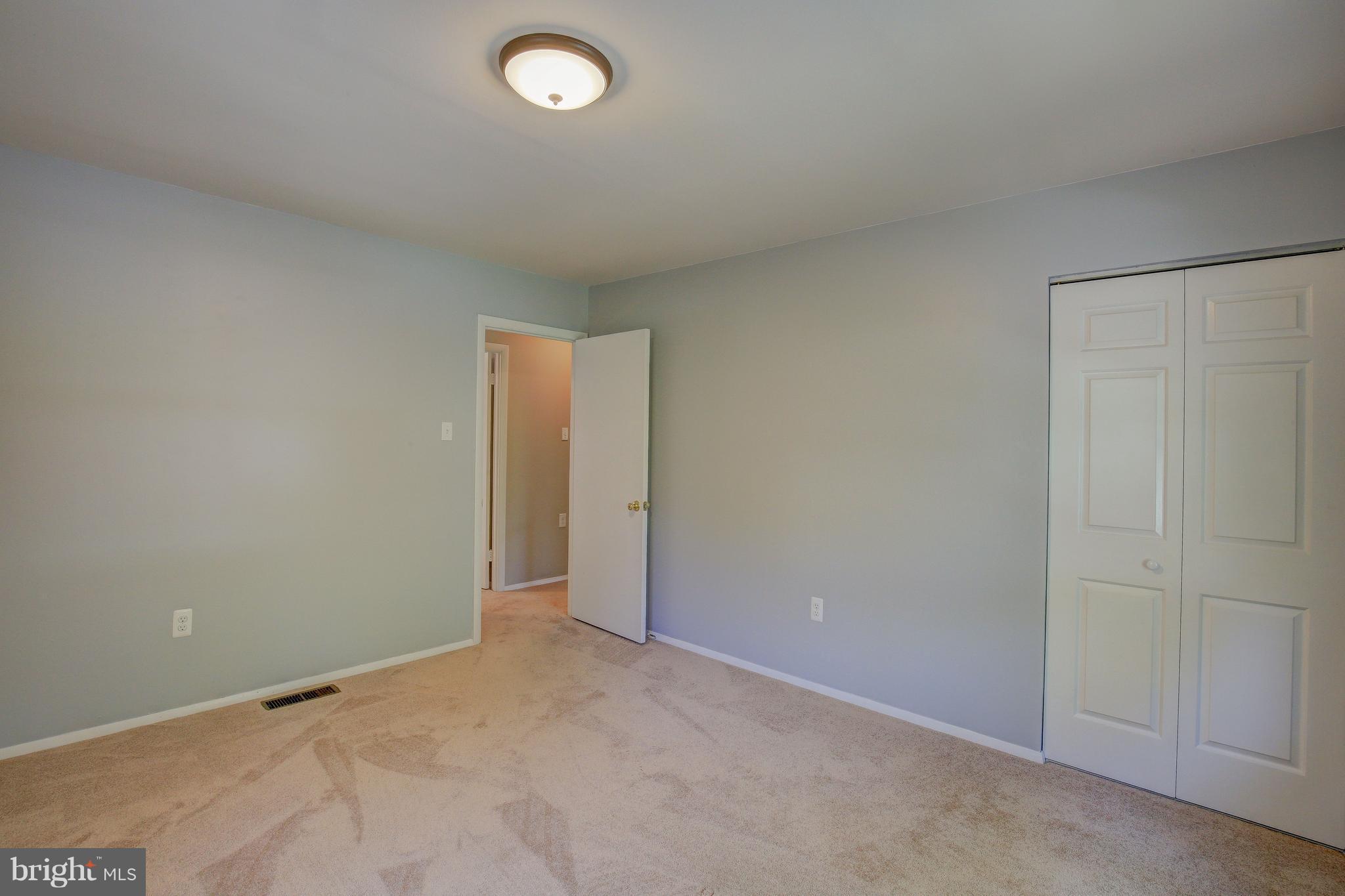 CROFTON MEADOWS - Residential