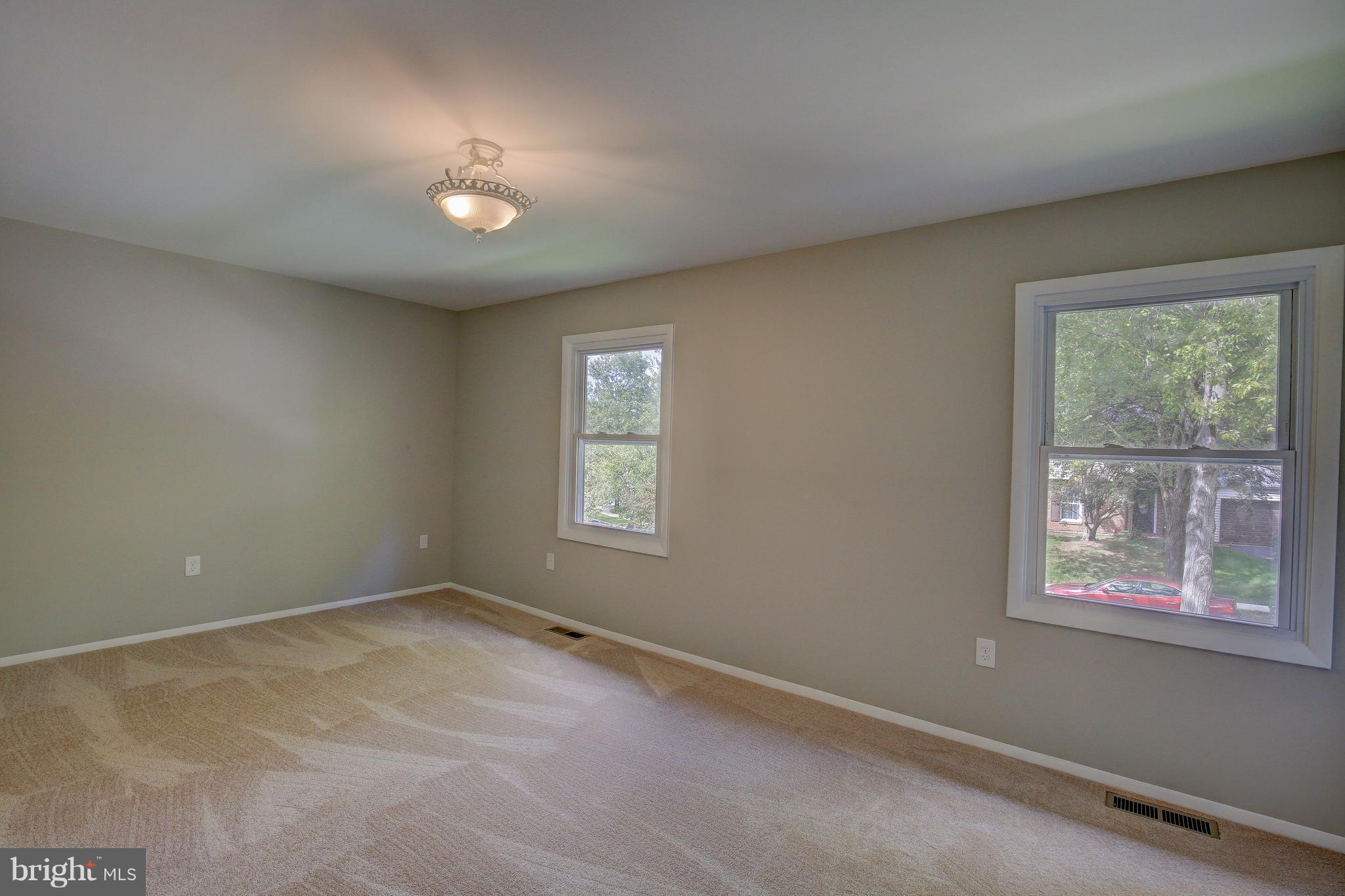 CROFTON MEADOWS - Residential