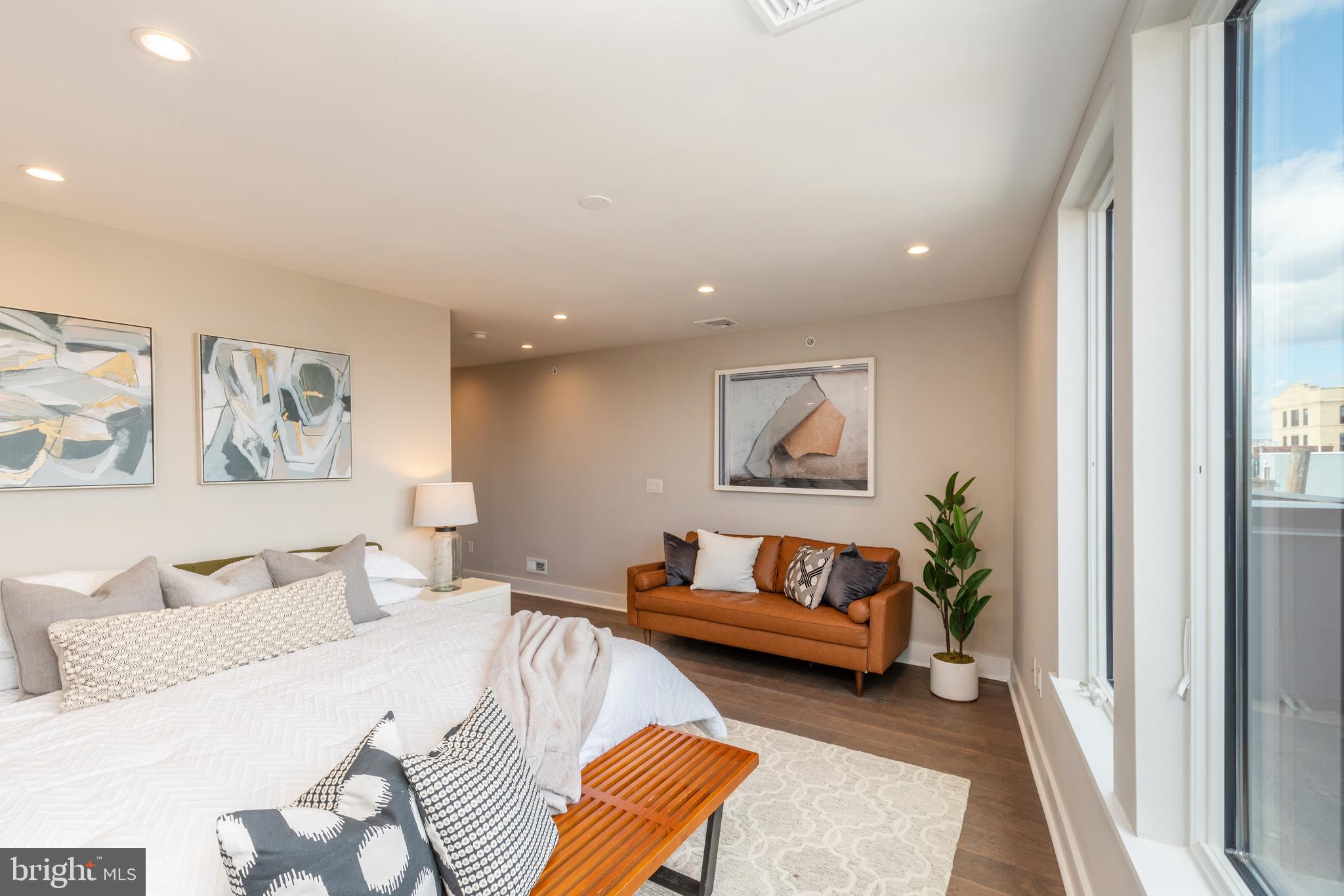 BELLA VISTA - Residential