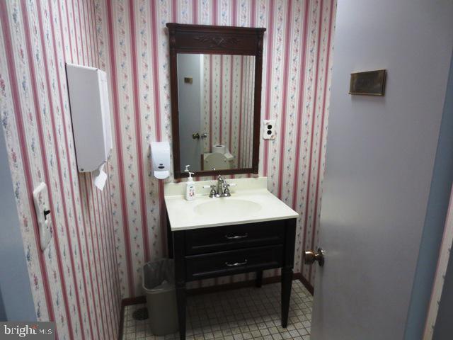 NONE AVAILABLE - Commercial Lease