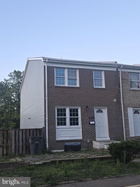 Townhouse For Sale - 2915 Pheasant Lane<br/> WOODBRIDGE, VA 22191