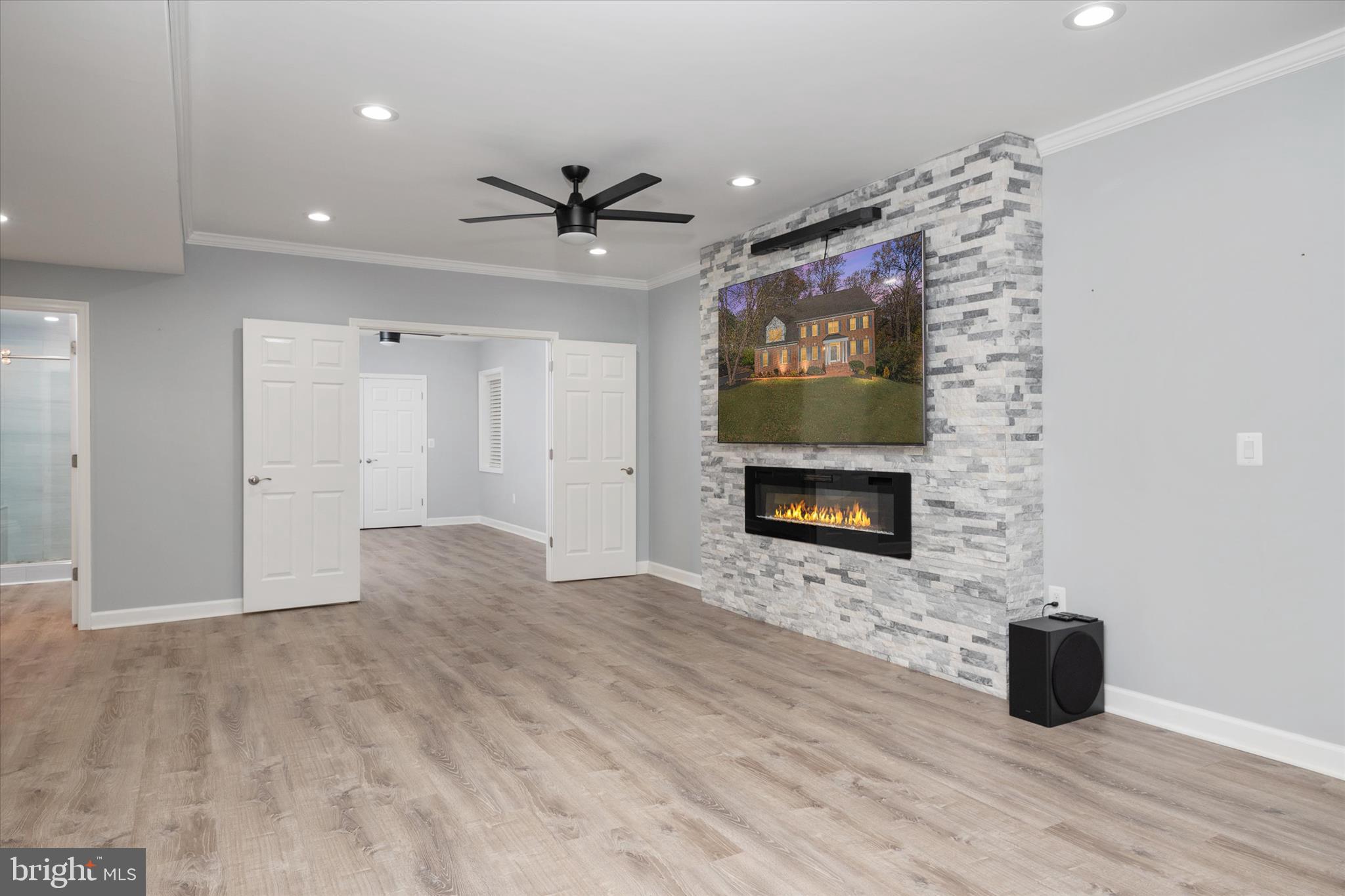 SHORE ACRES - Residential