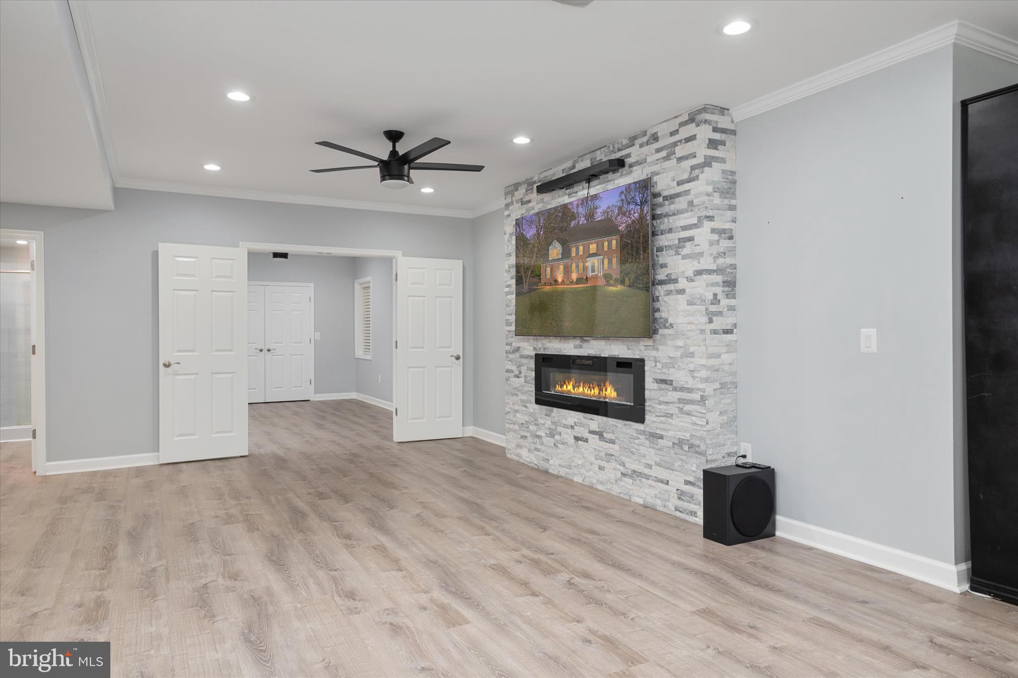 SHORE ACRES - Residential