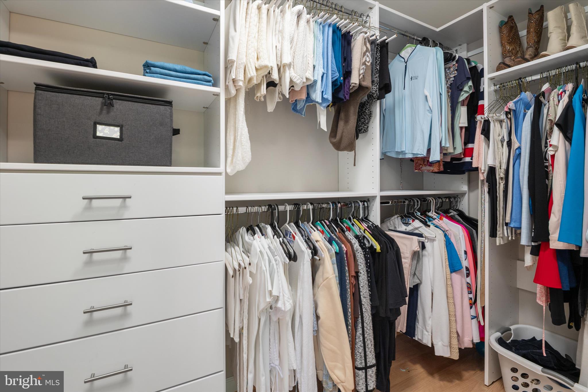 SHORE ACRES - Residential