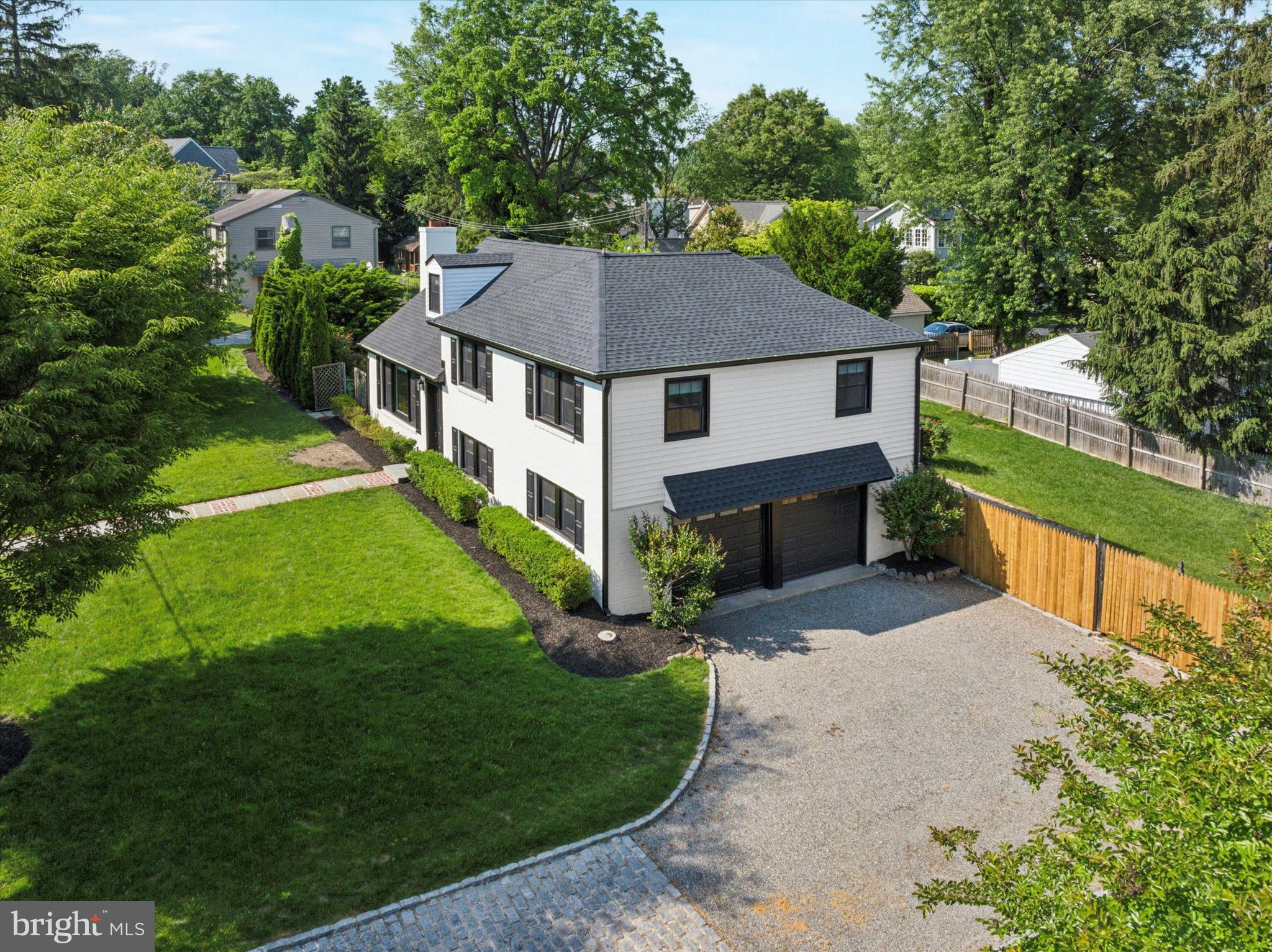 GLADWYNE - Residential