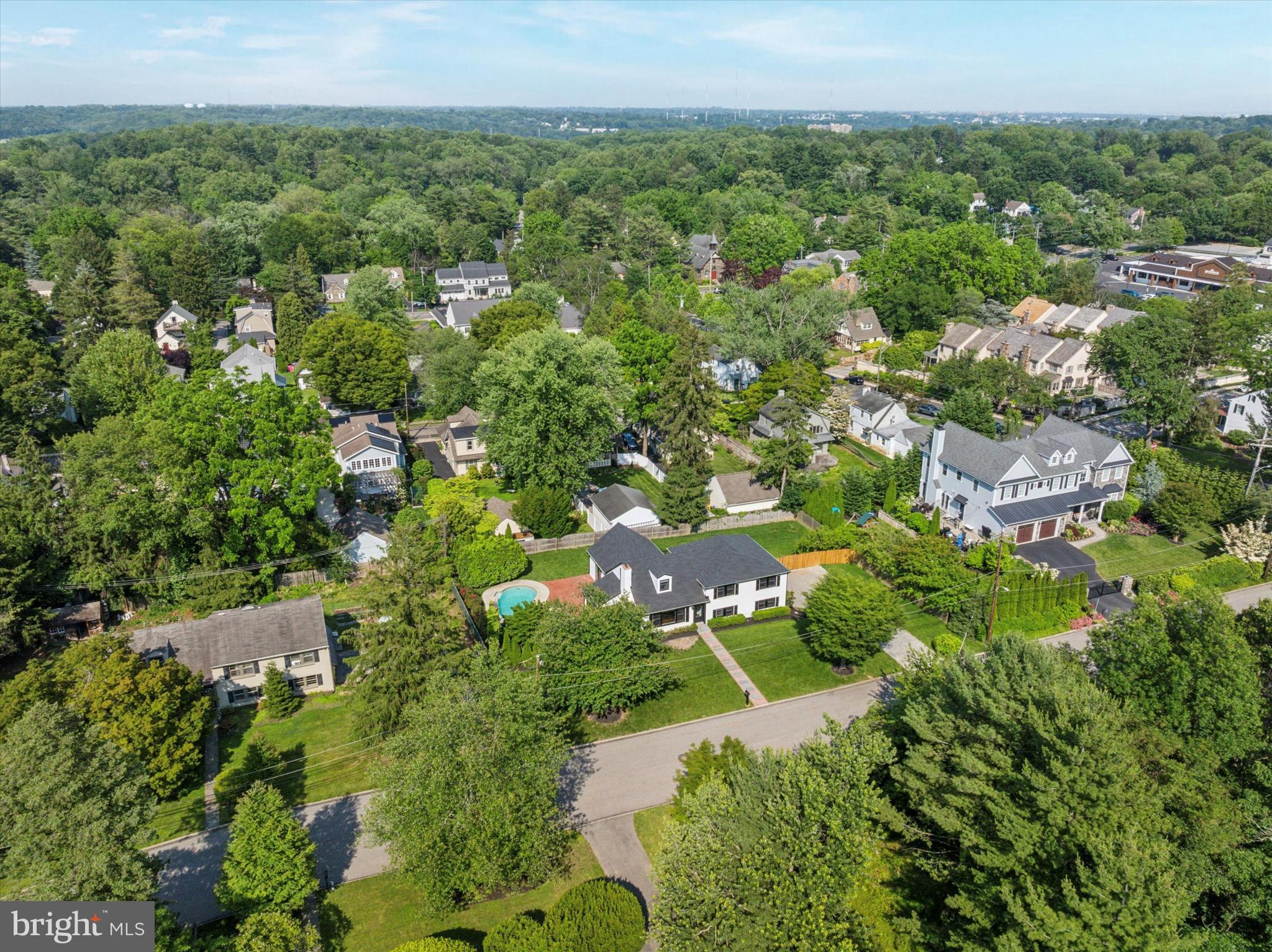 GLADWYNE - Residential