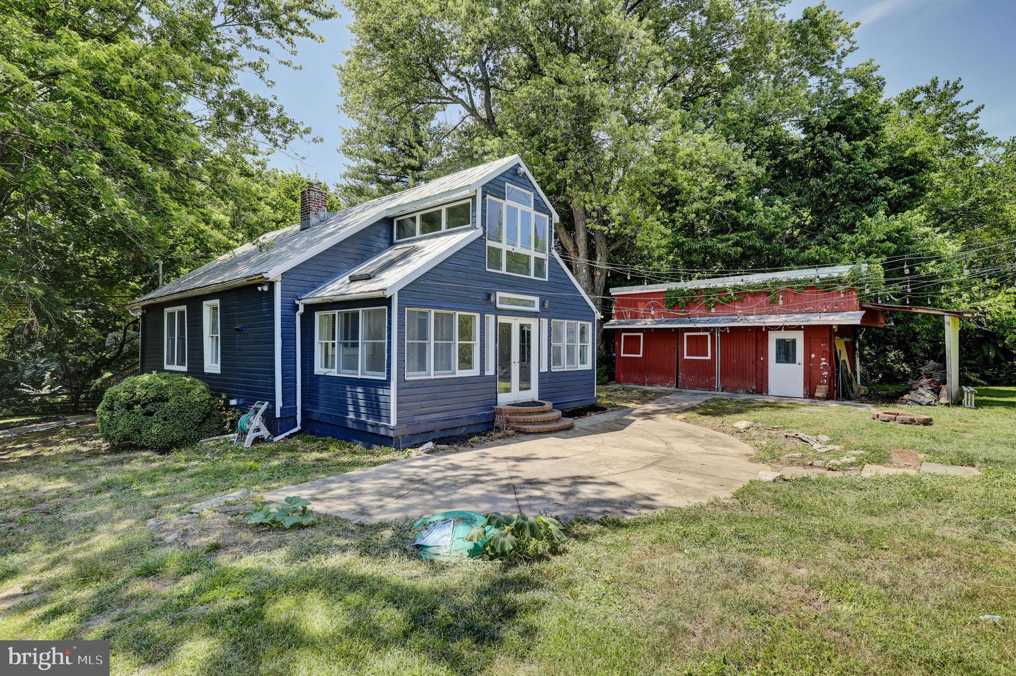 This charming cape cod sits on 1 acre of grassy, flat, fenced-in land that backs up to quiet pastures. You’ll feel like you’re in an idyllic rural setting, and you are, yet you’re just minutes from Downtown Frederick and Urbana. Hate HOA fees and restrictions?! Then look no further as there’s NO HOA!
The house itself features 2 bedrooms upstairs and a main level room that can be either a first floor bedroom or a spacious office.
It's an ideal retreat that balances peace and proximity, promising a delightful living experience for those seeking both space and accessibility.
The following is a list of improvements to the home since it was purchased in 2020: Renovated upstairs bathroom (Summer 2022); Remodeled main floor bathroom with paint and flooring (April 2023); Septic tank was serviced and pumped and given a new cap by Fogles (2020); Well was treated and recapped (2020); Replaced rear sunroom flooring (May 2024 ); New Dishwasher (Summer 2023)
OFFER DEADLINE 1pm Monday, June 24
