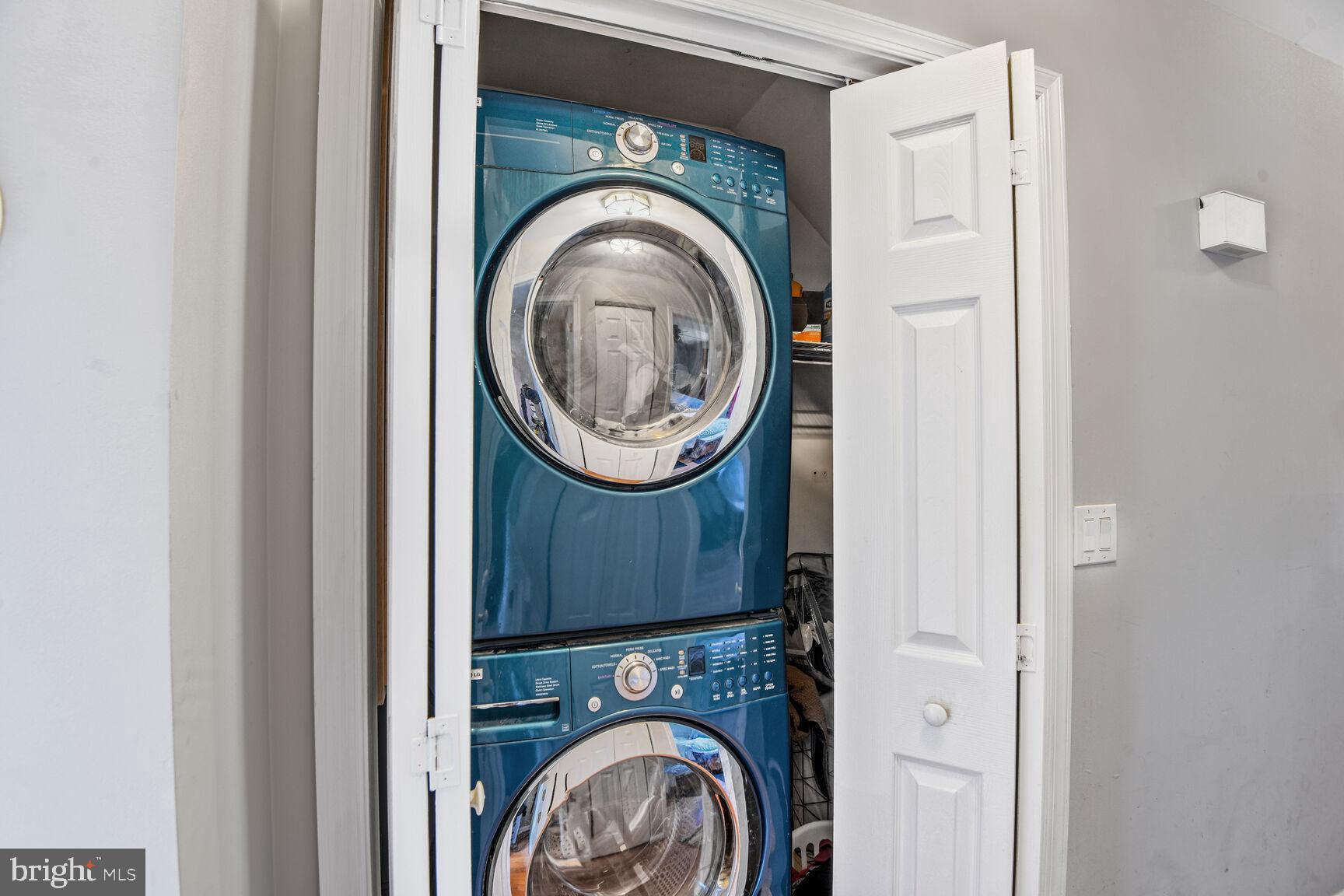 IDLEWILDE ON THE BAY - Residential