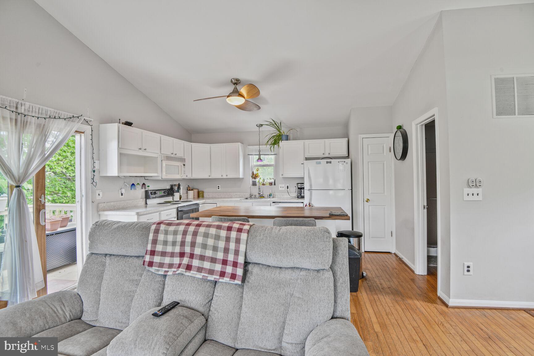 IDLEWILDE ON THE BAY - Residential