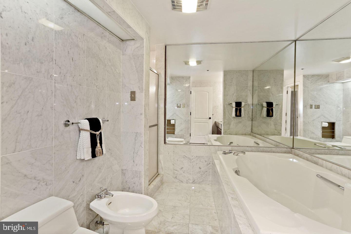 ARLINGTON - Residential Lease