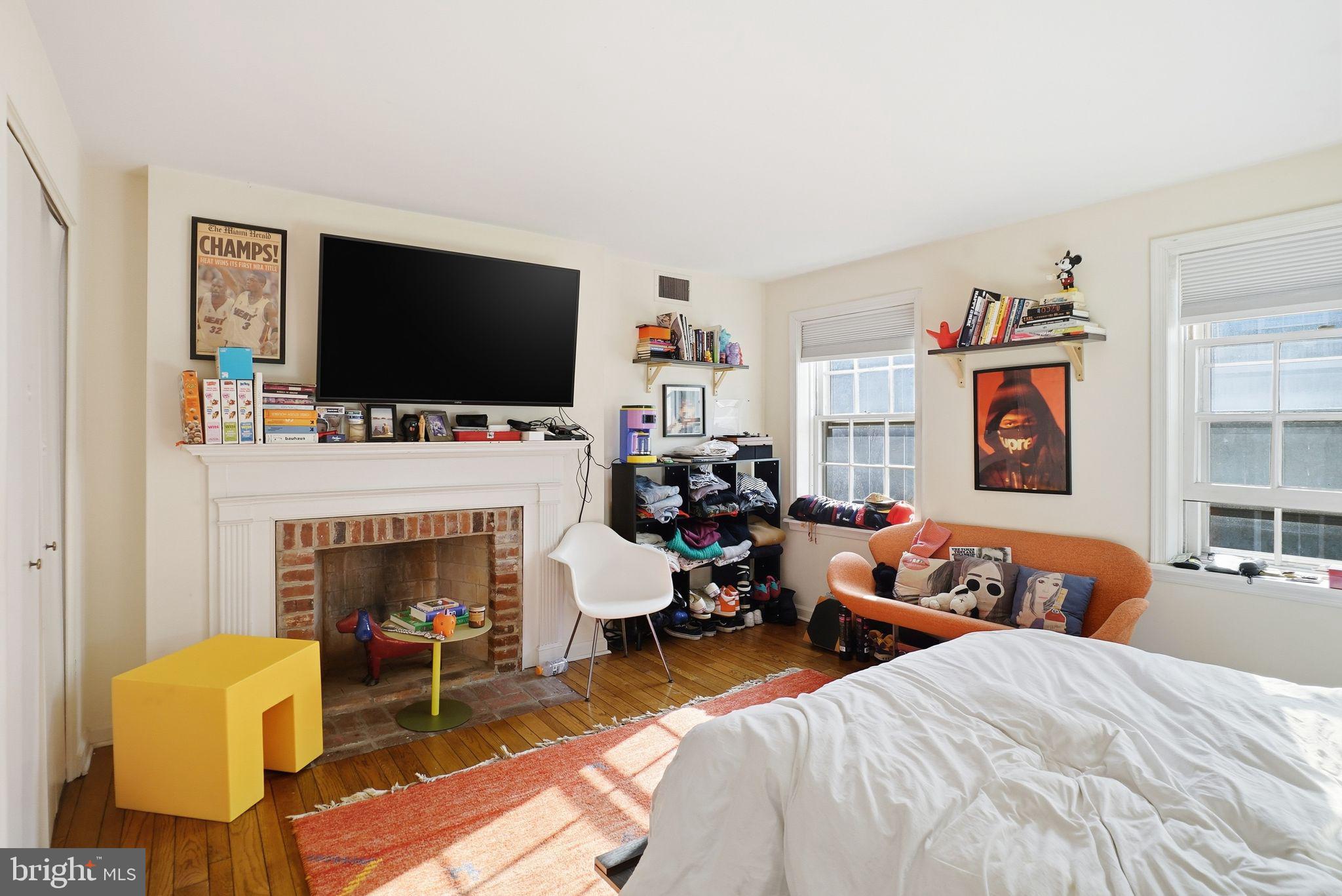 SOCIETY HILL - Residential