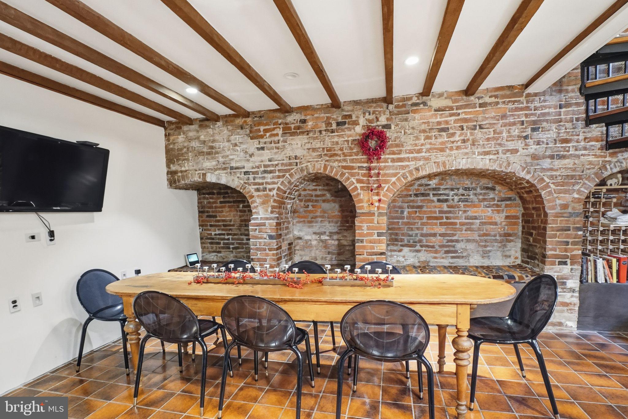 SOCIETY HILL - Residential