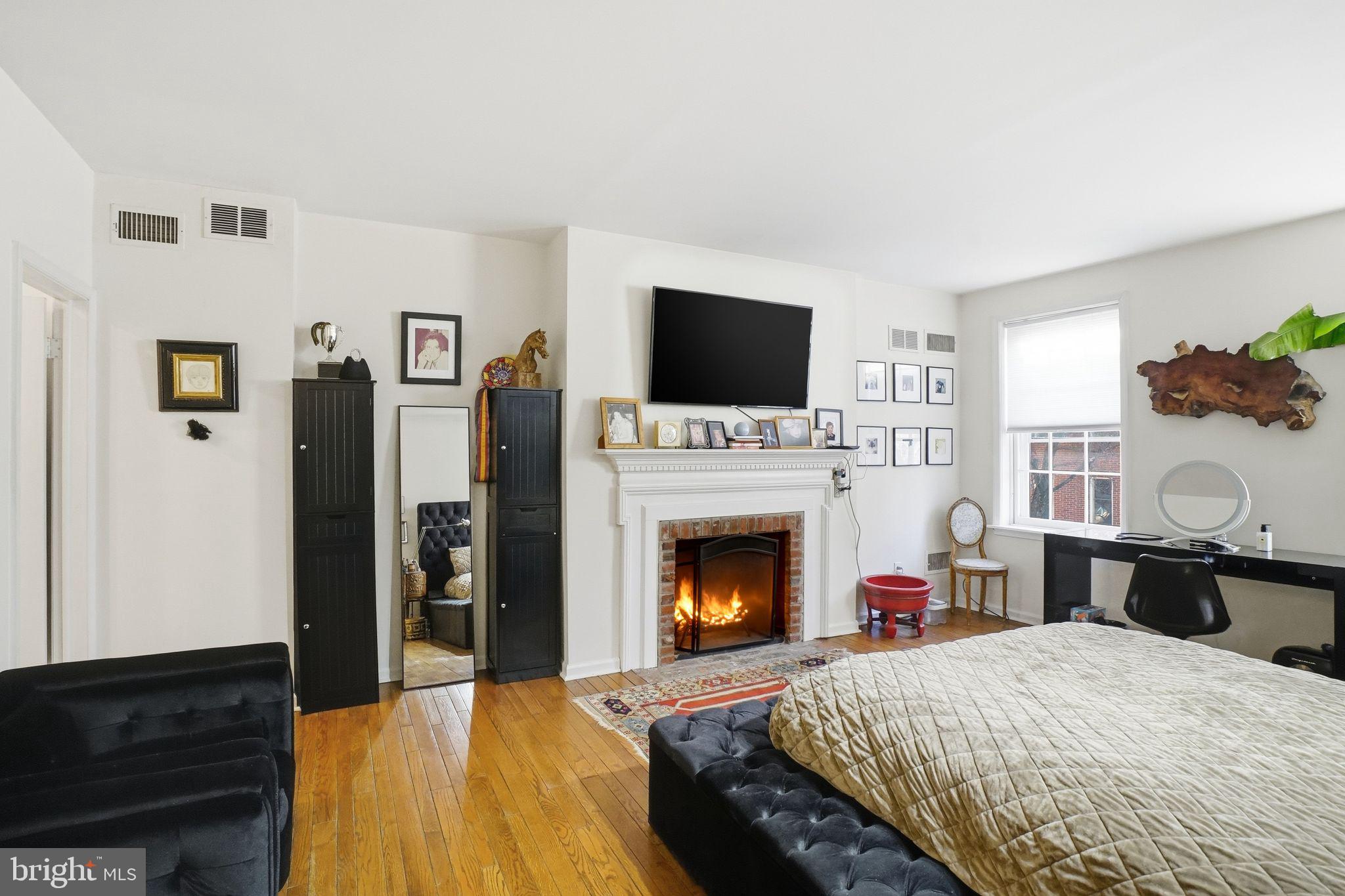 SOCIETY HILL - Residential