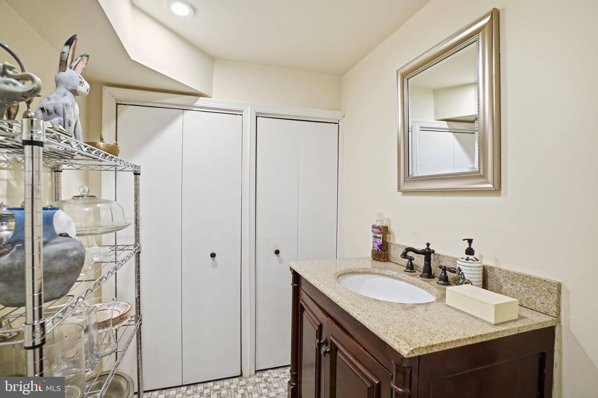 SOCIETY HILL - Residential