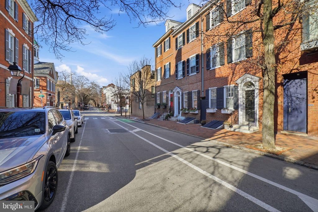 Photo of 131 Pine Street, PHILADELPHIA, PA 19106 (MLS # PAPH2572912)