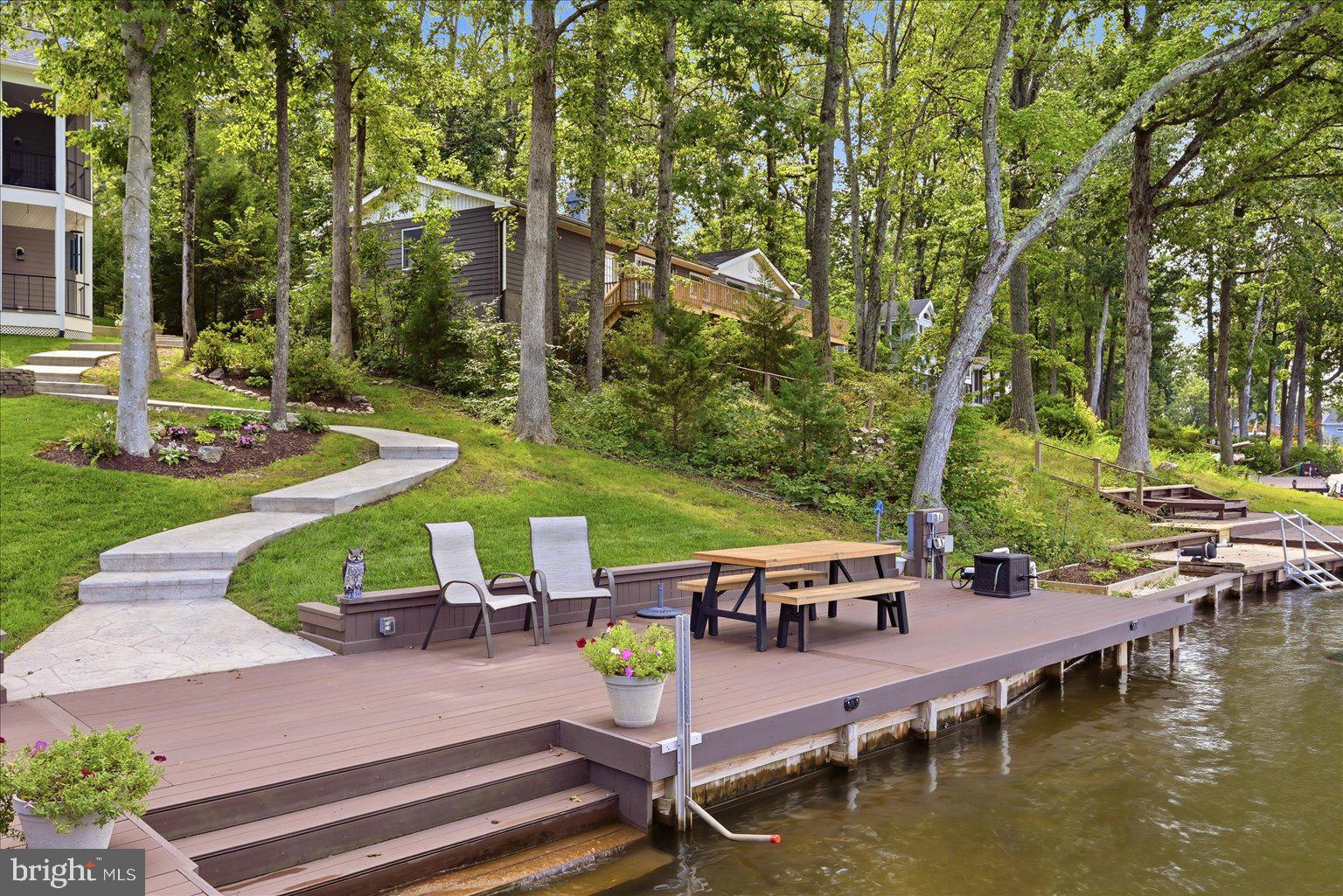 208 BEACHSIDE COVE