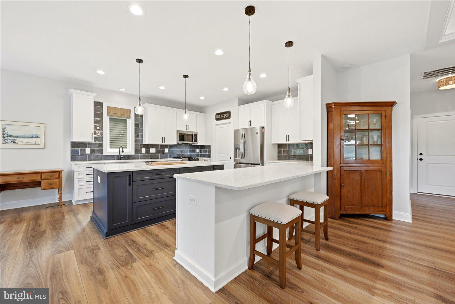 208 BEACHSIDE COVE