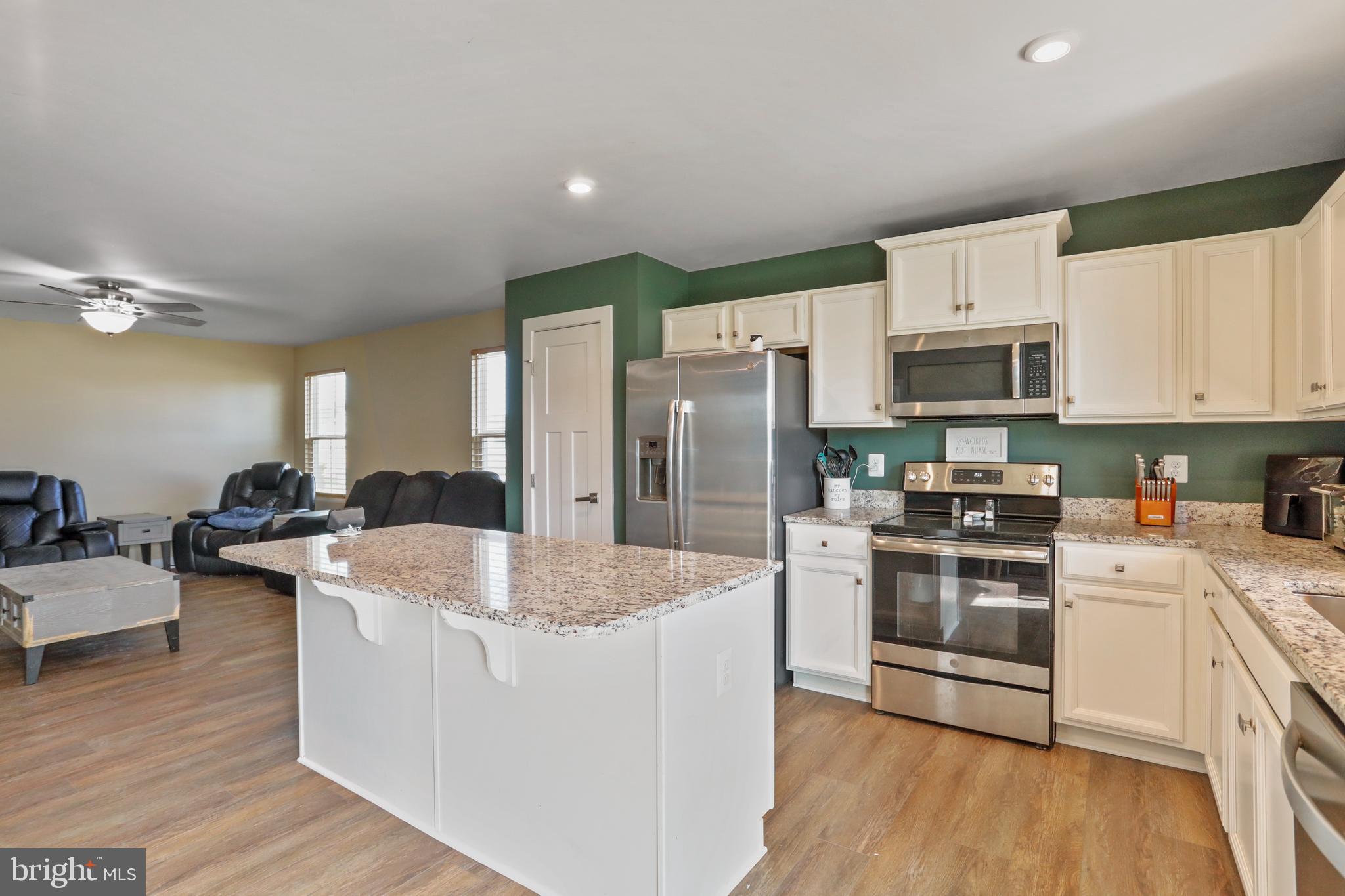 ARCADIA SPRINGS - Residential