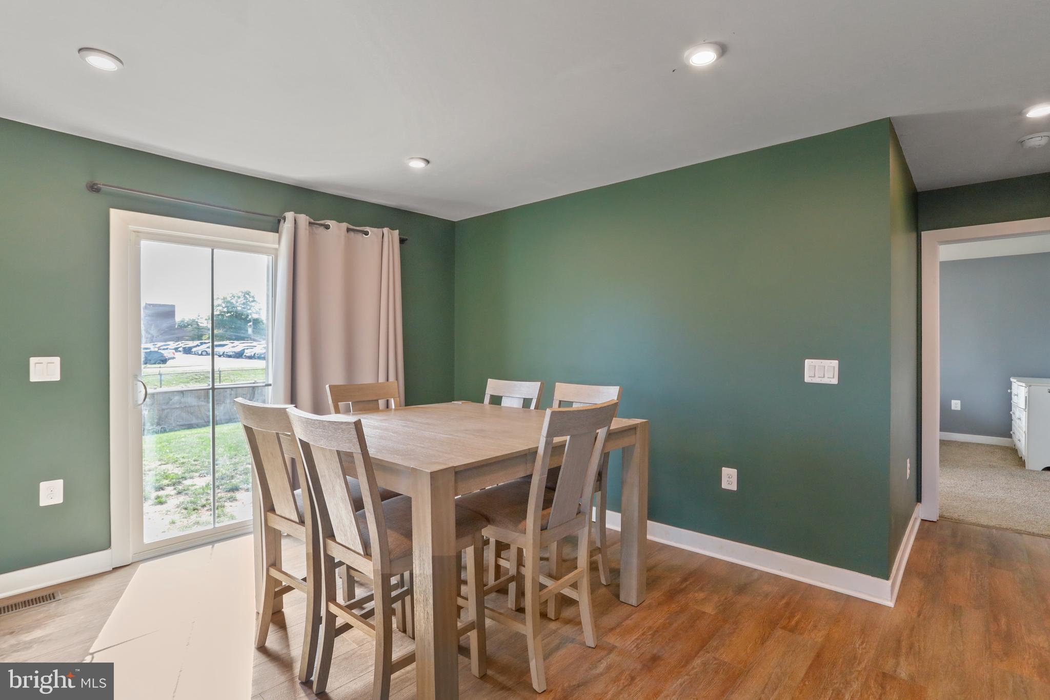 ARCADIA SPRINGS - Residential