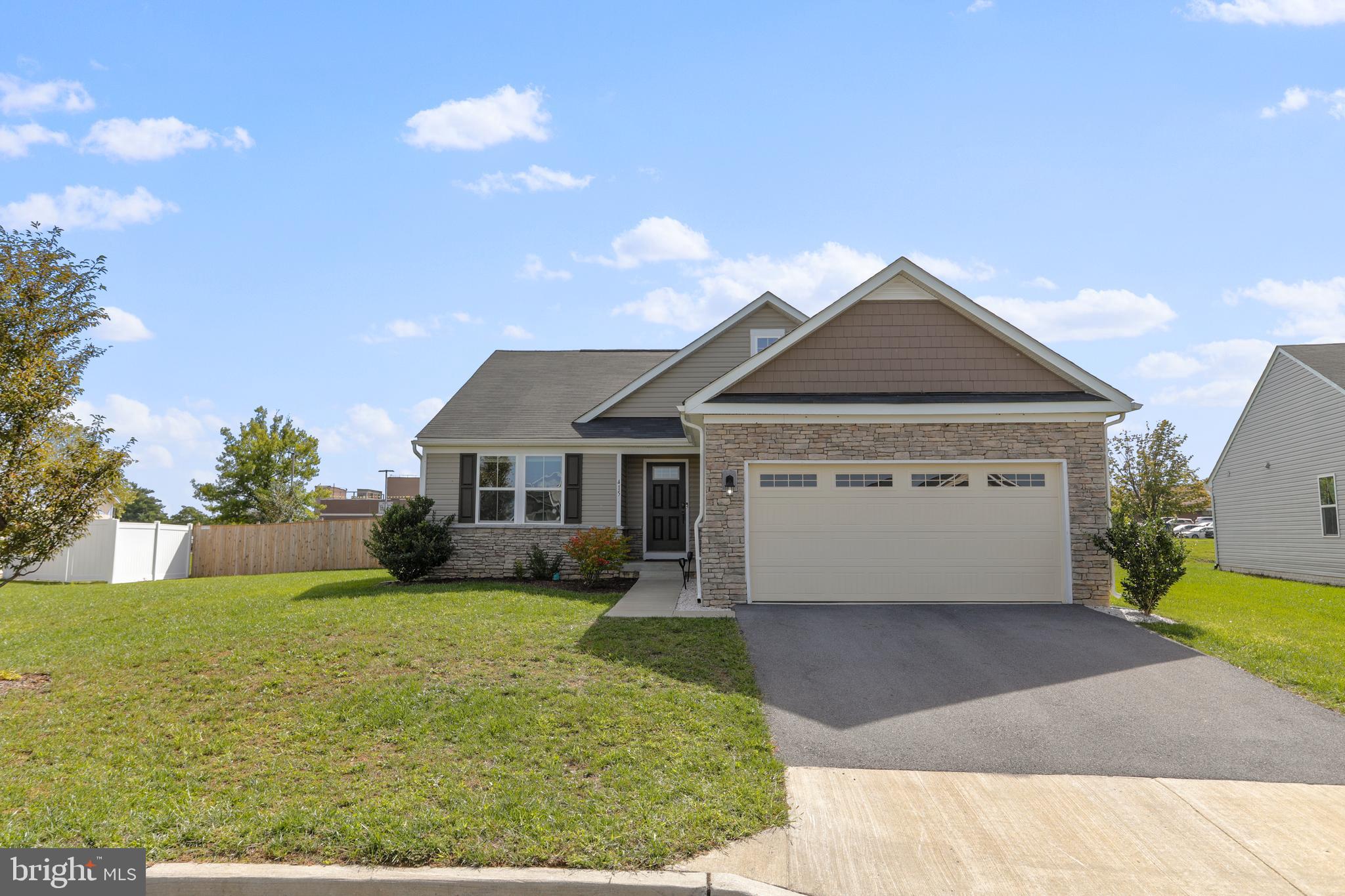 ARCADIA SPRINGS - Residential