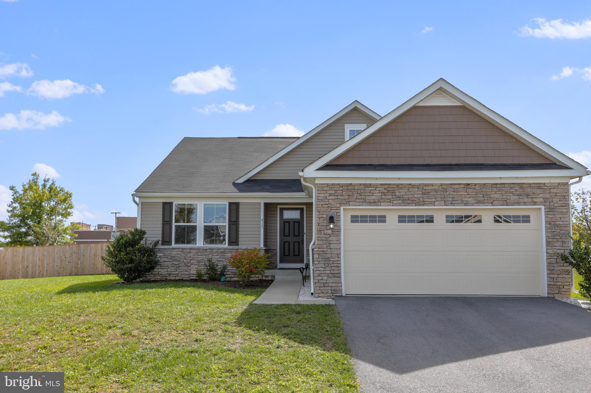 ARCADIA SPRINGS - Residential