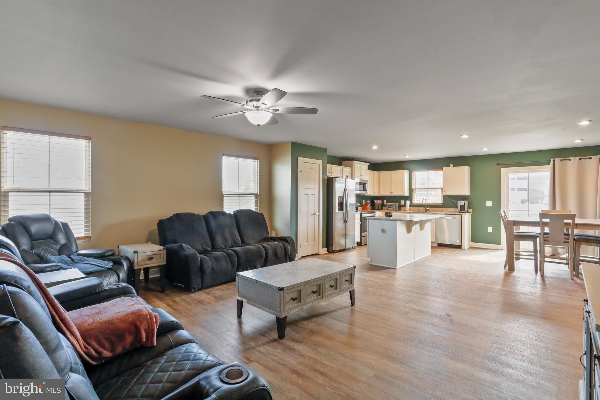 ARCADIA SPRINGS - Residential