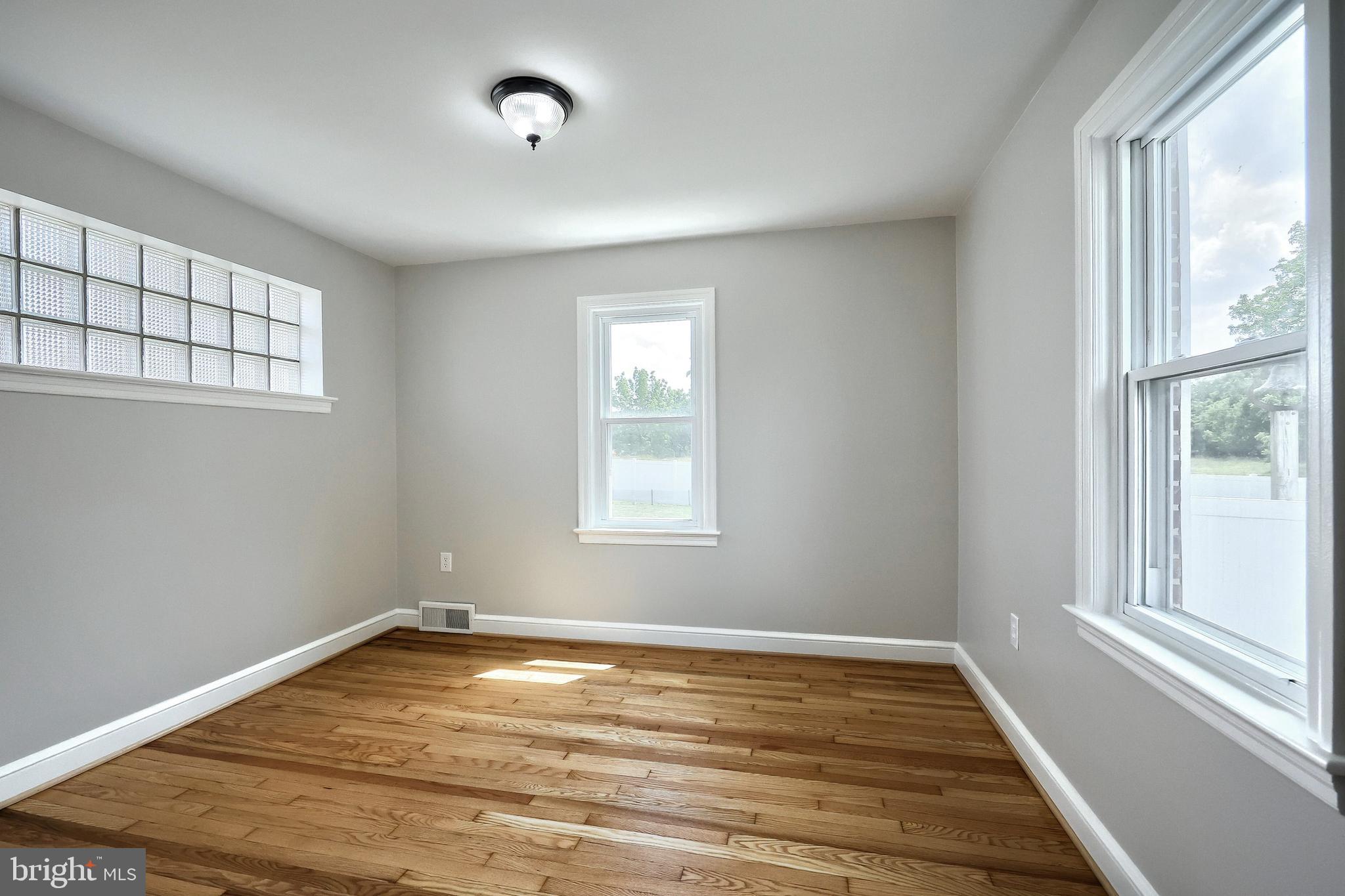 MANCHESTER TWP - Residential