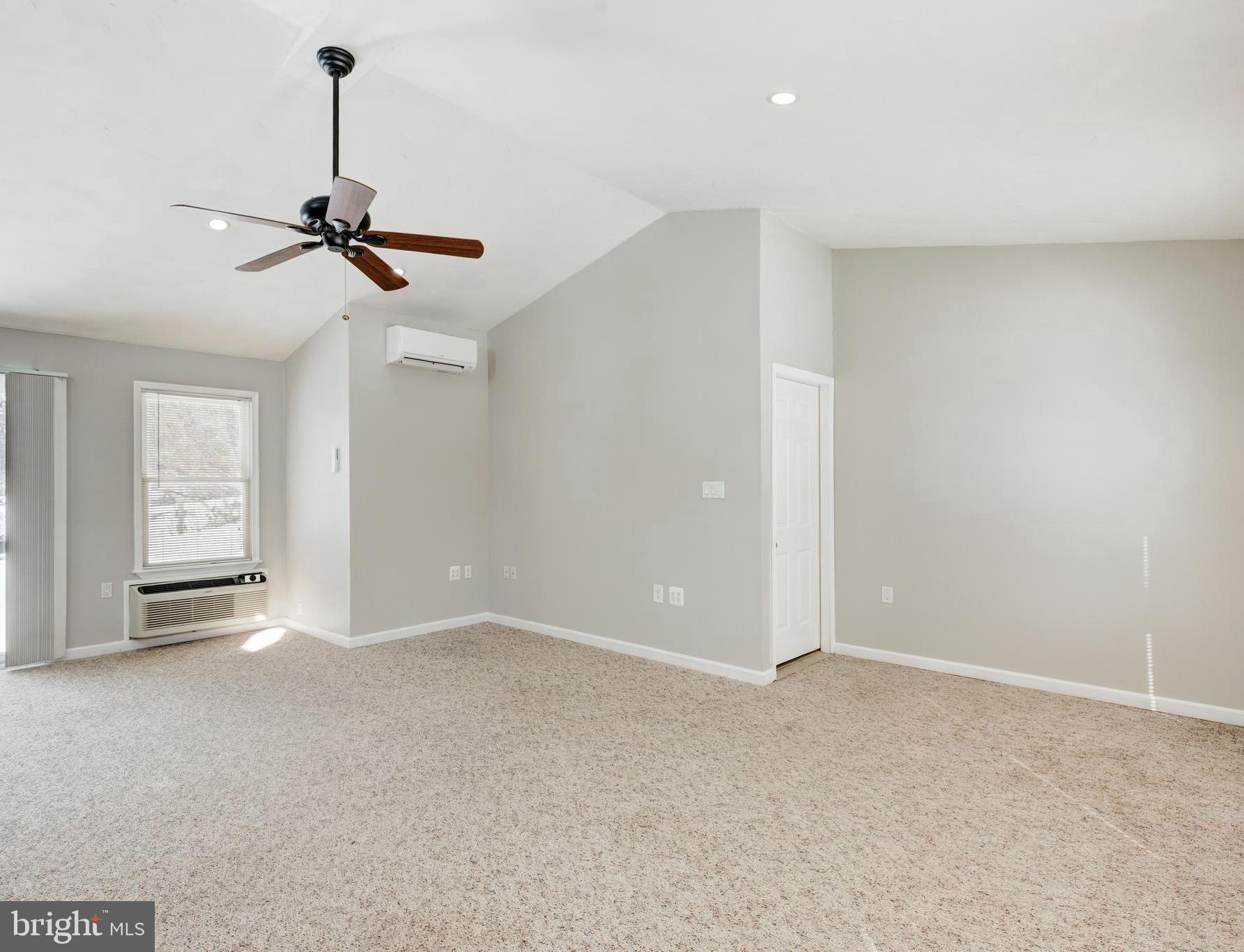 HILLTOP - Residential