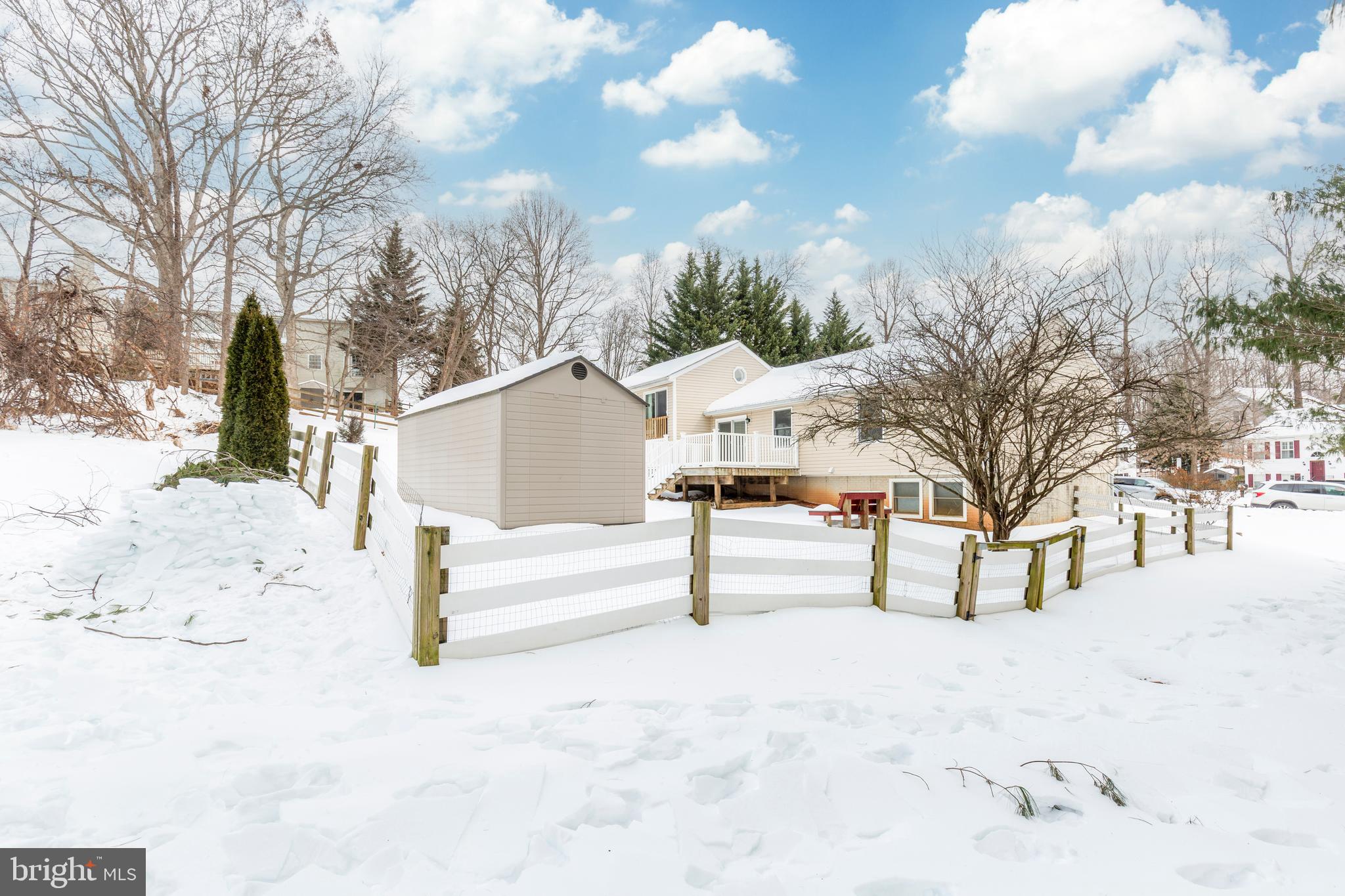 HILLTOP - Residential