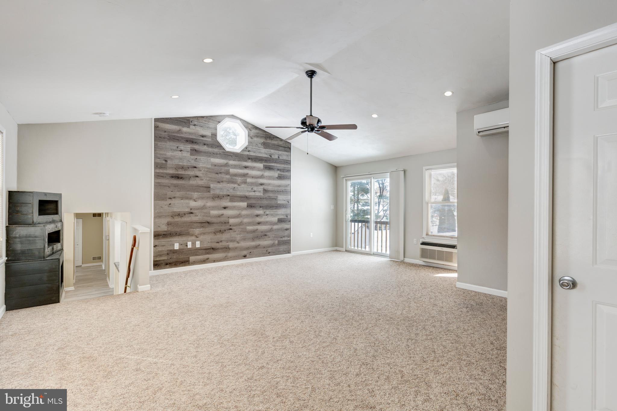 HILLTOP - Residential