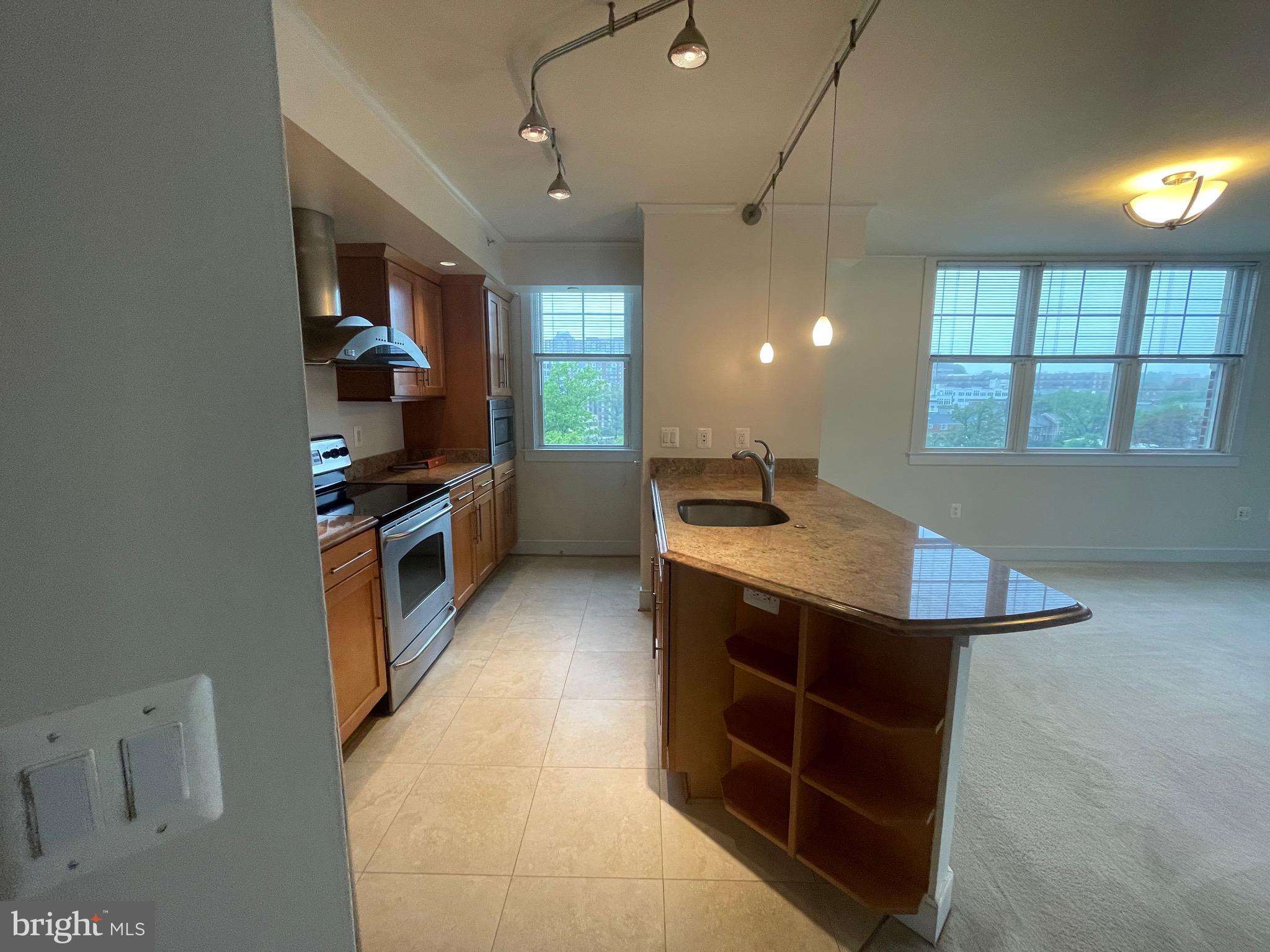 COURTHOUSE - Residential Lease