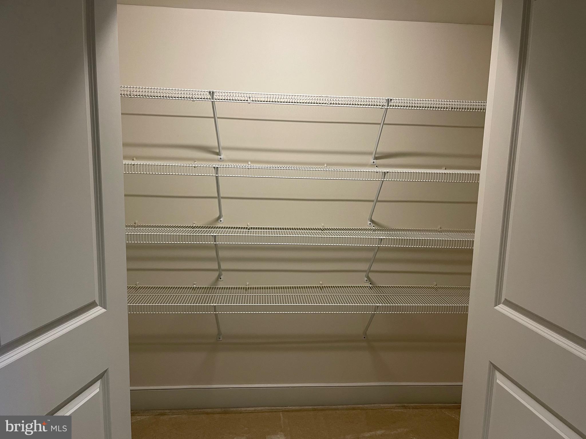 COURTHOUSE - Residential Lease