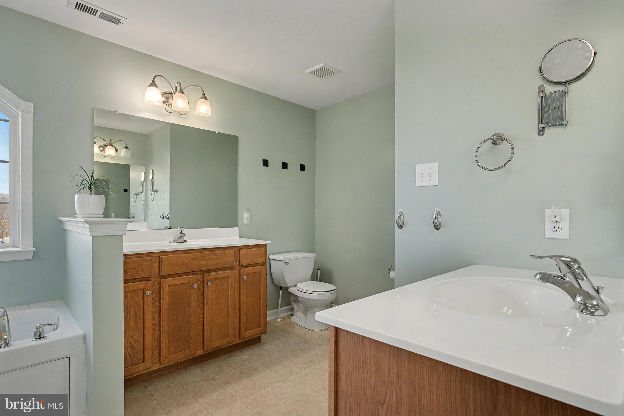 FAIRBROOK - Residential