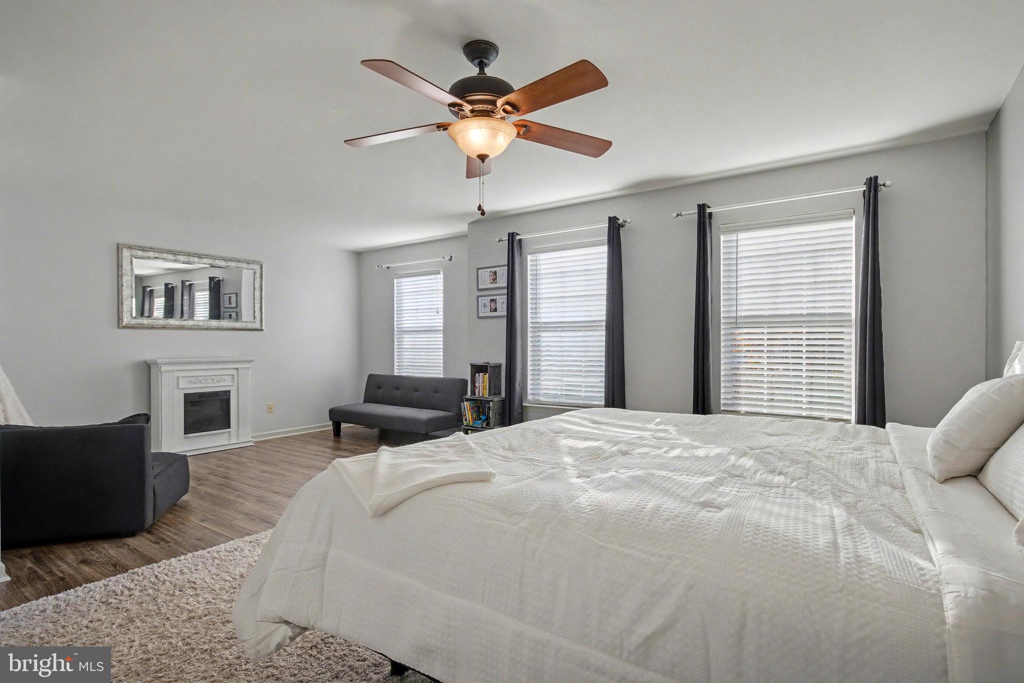 FAIRBROOK - Residential