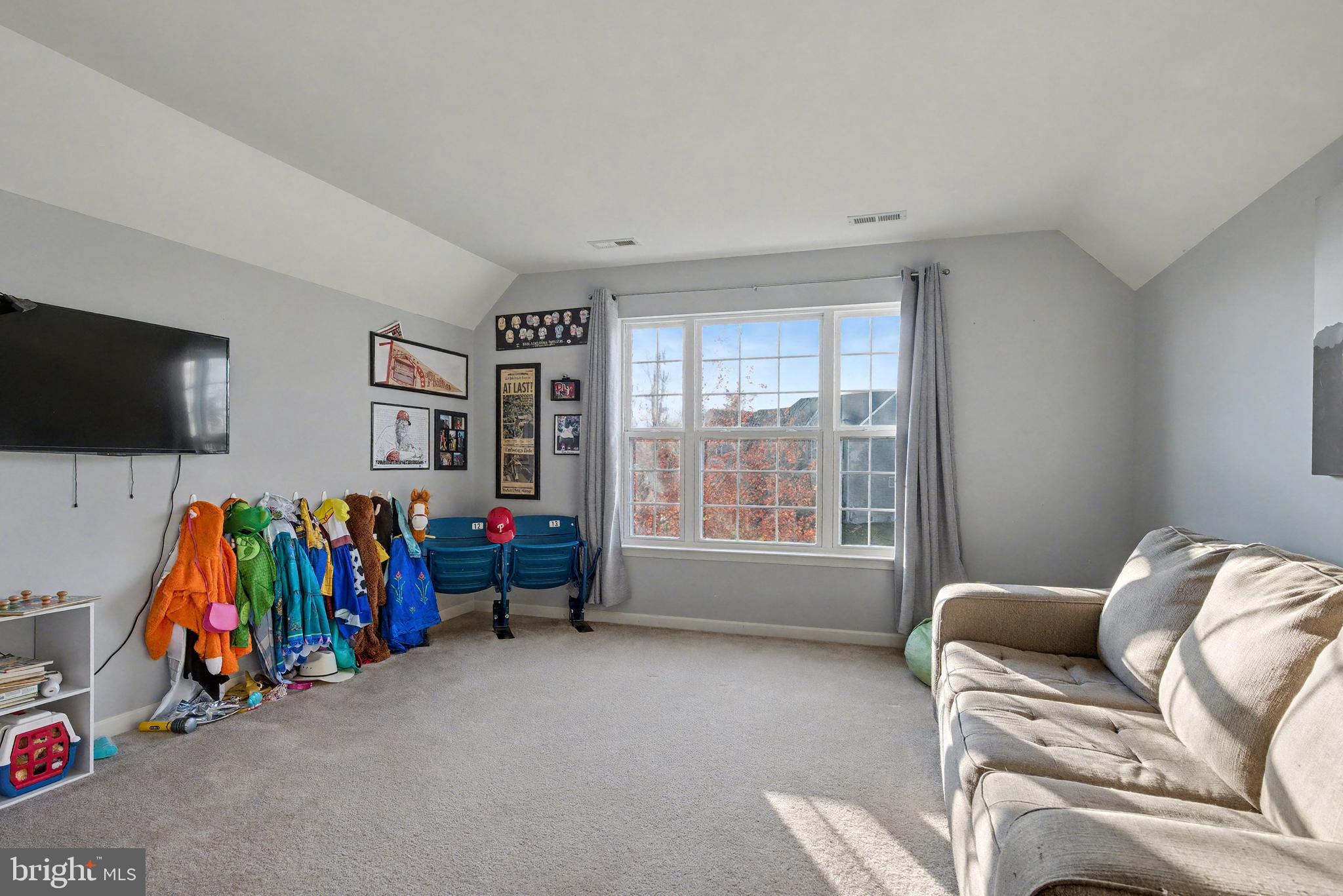 FAIRBROOK - Residential