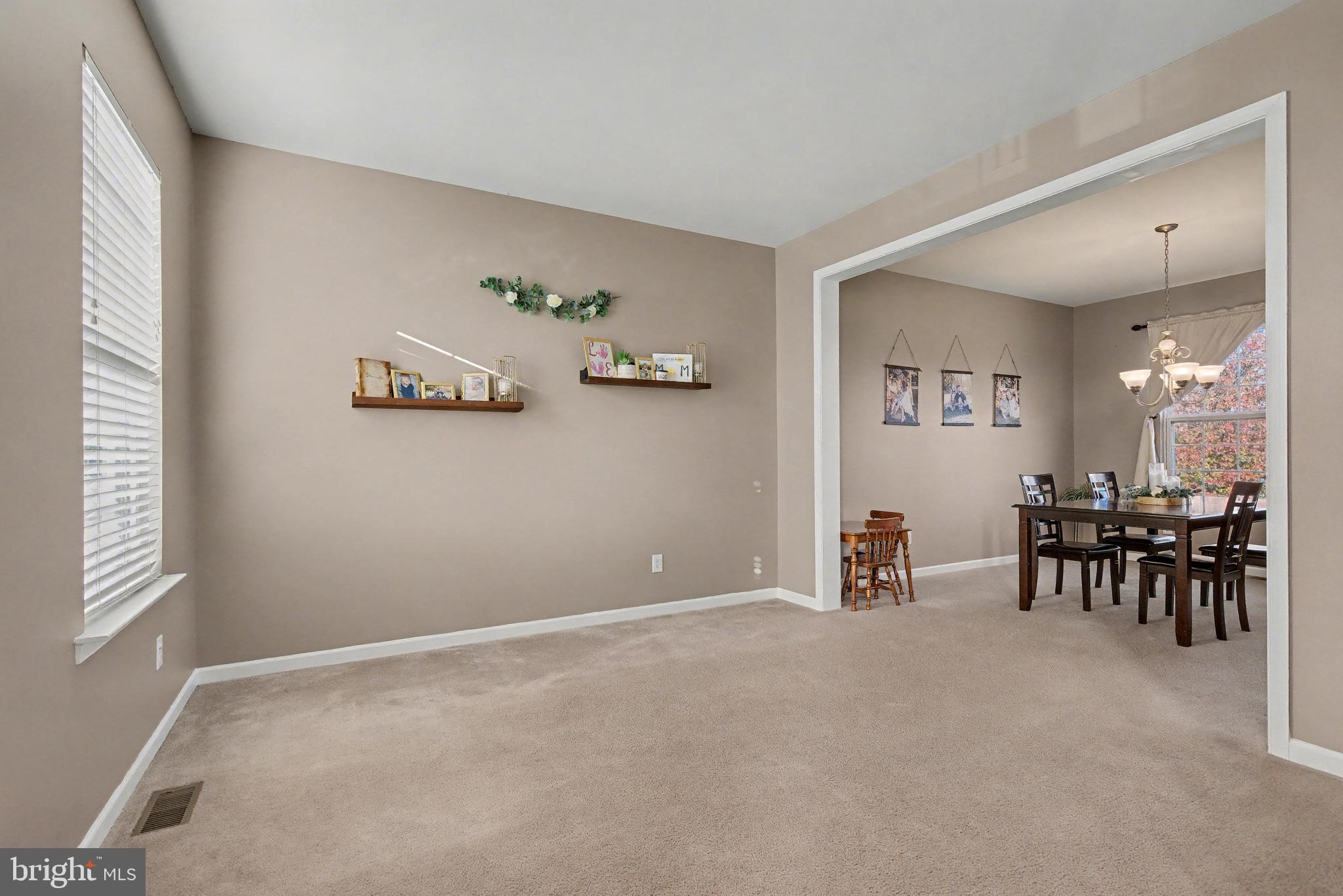 FAIRBROOK - Residential