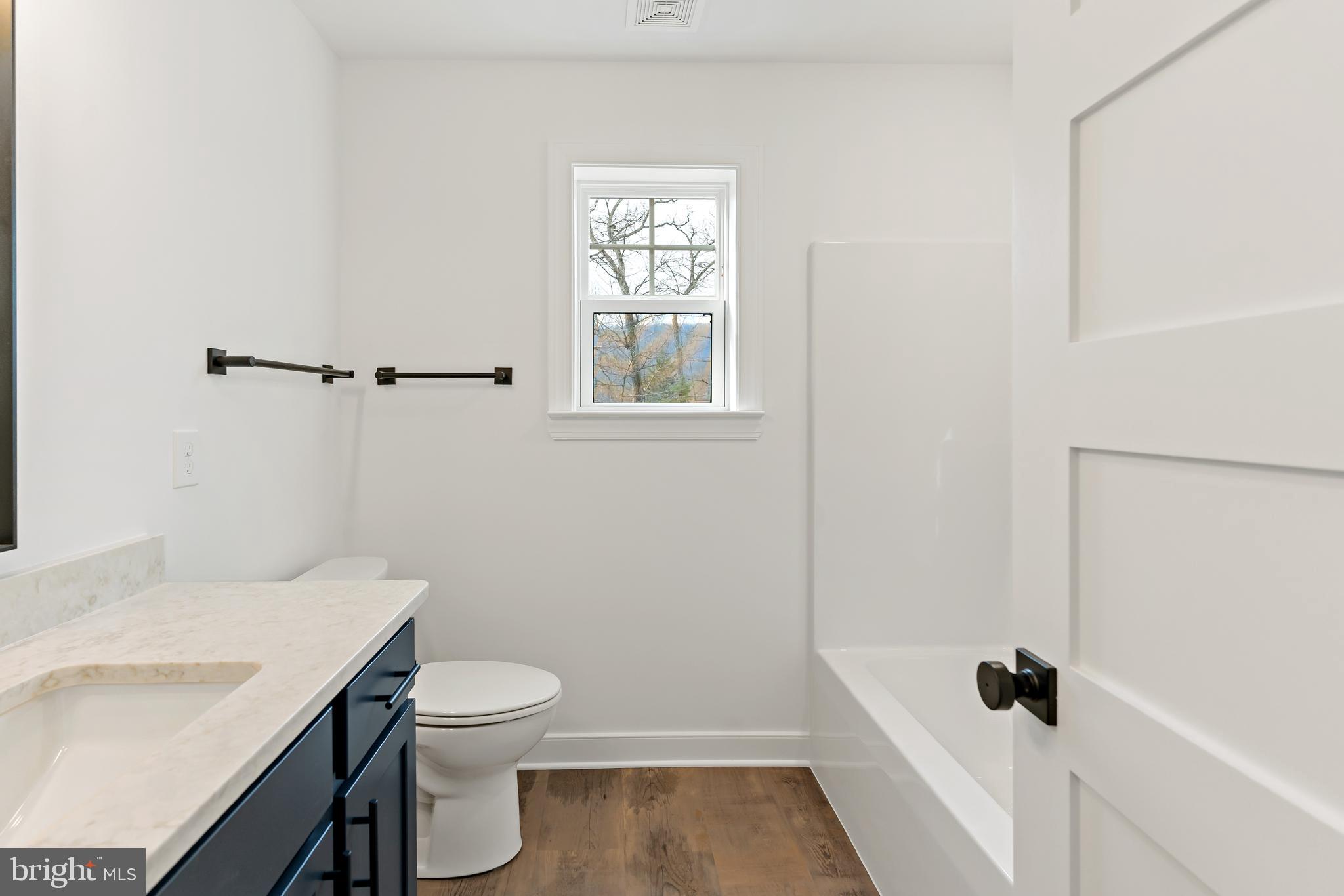 THE WOODS - Residential