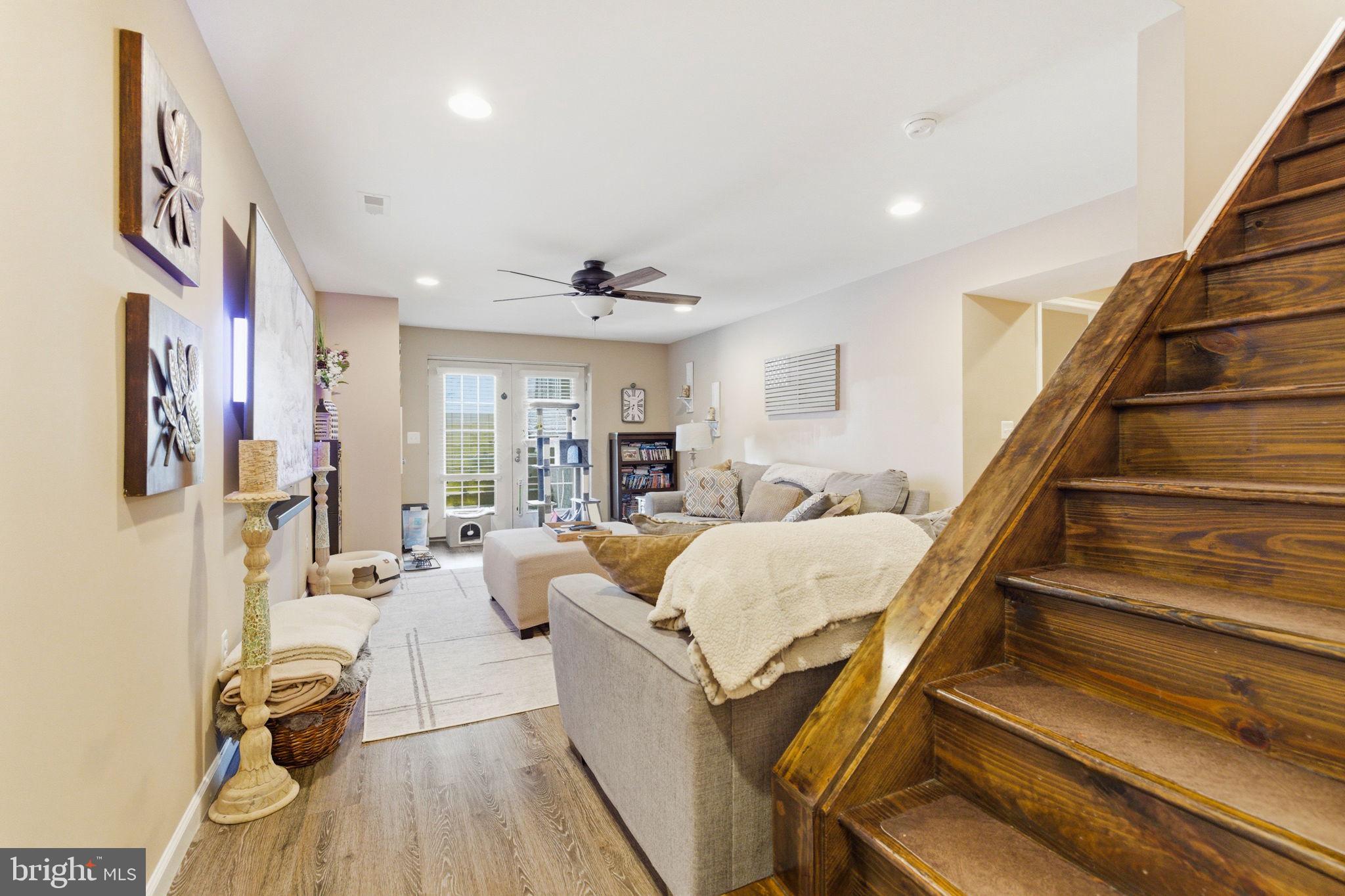 OAK HILL - Residential