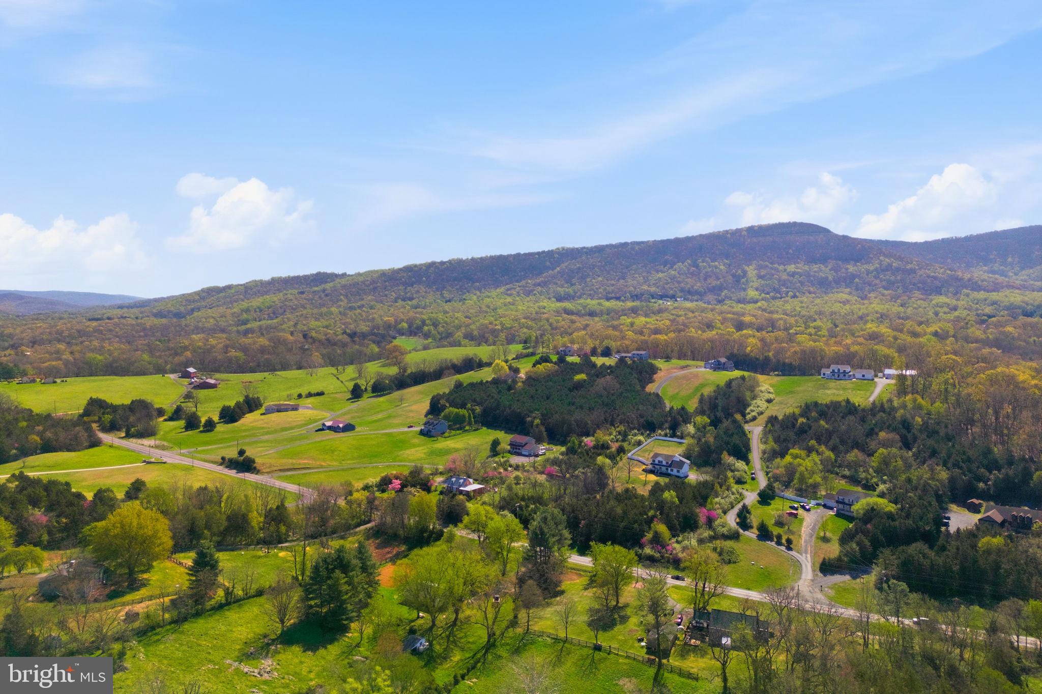 OAK HILL - Residential