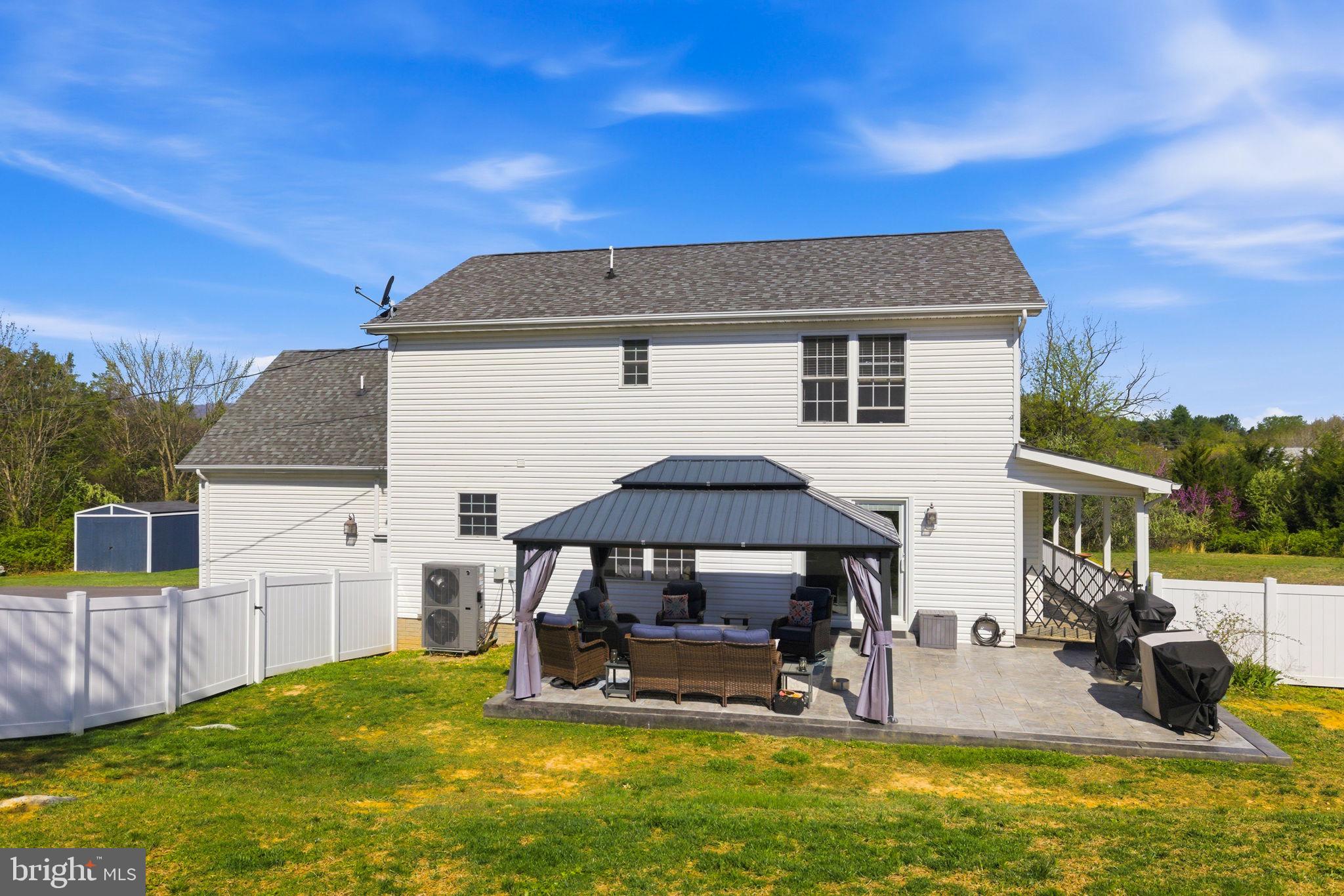 OAK HILL - Residential