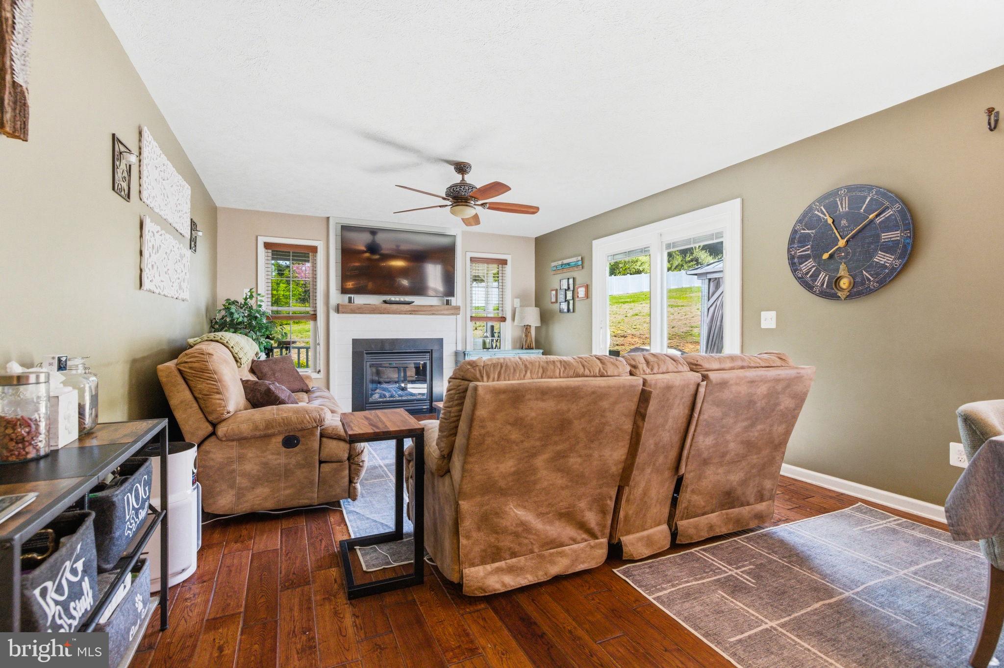 OAK HILL - Residential