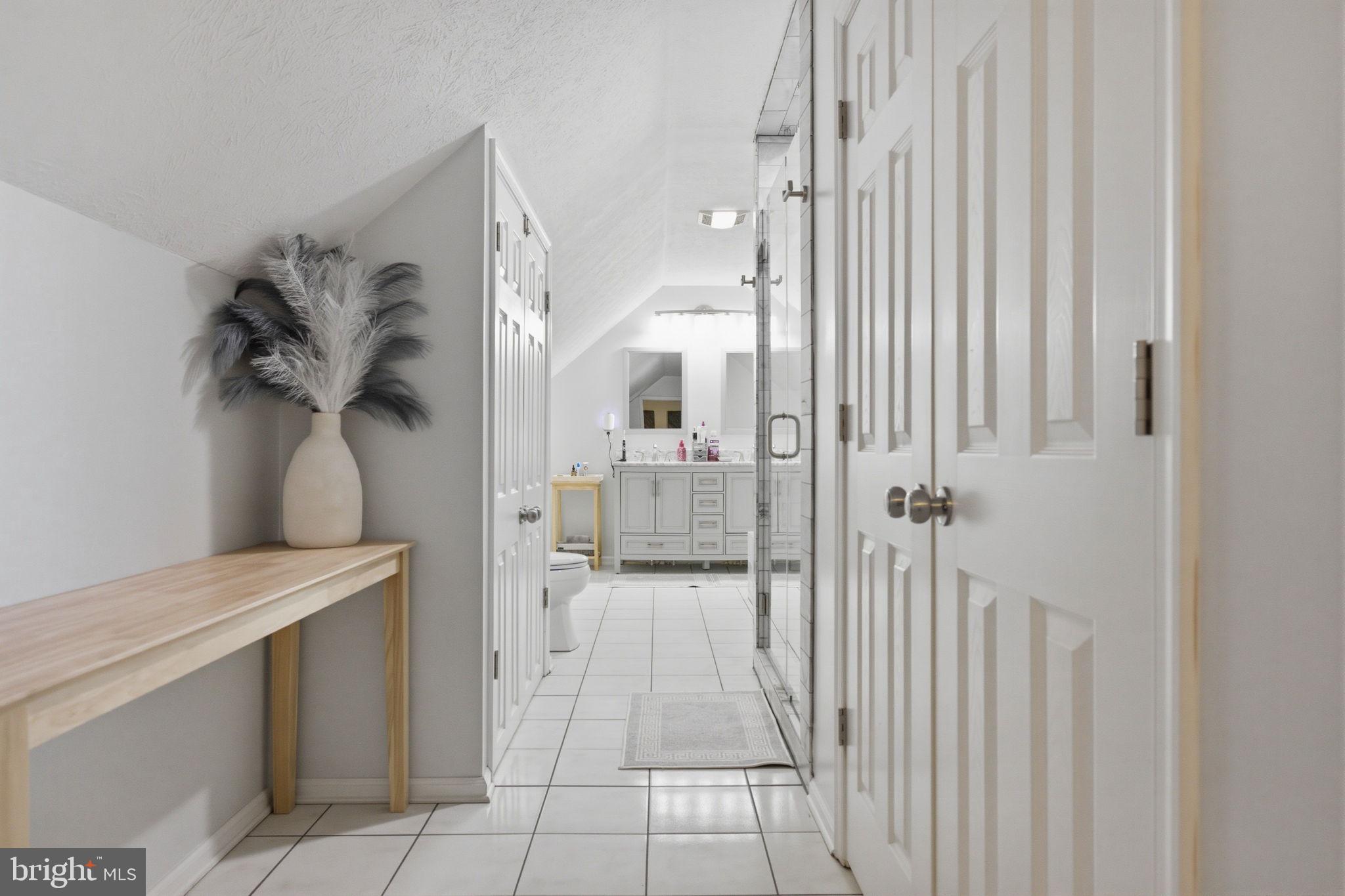 OAK HILL - Residential