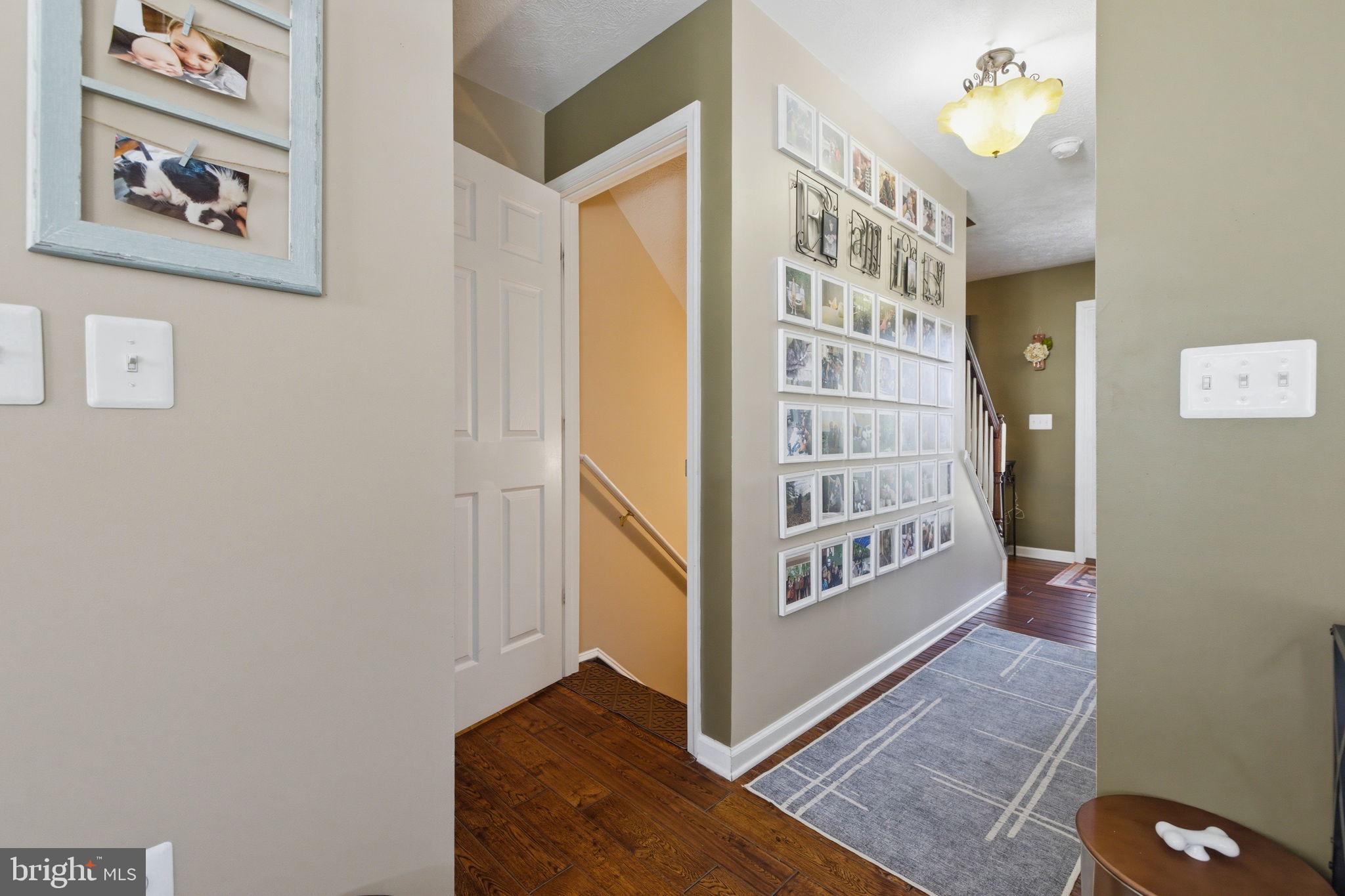 OAK HILL - Residential