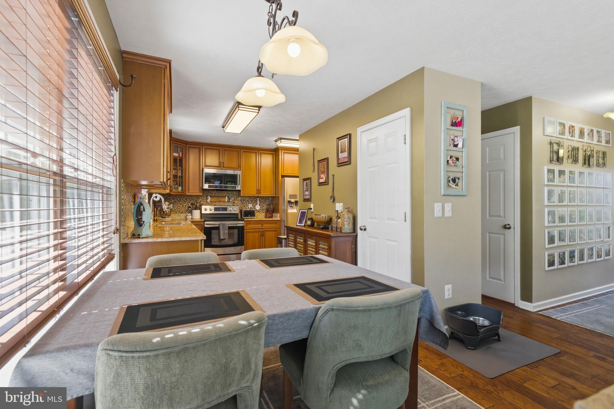 OAK HILL - Residential