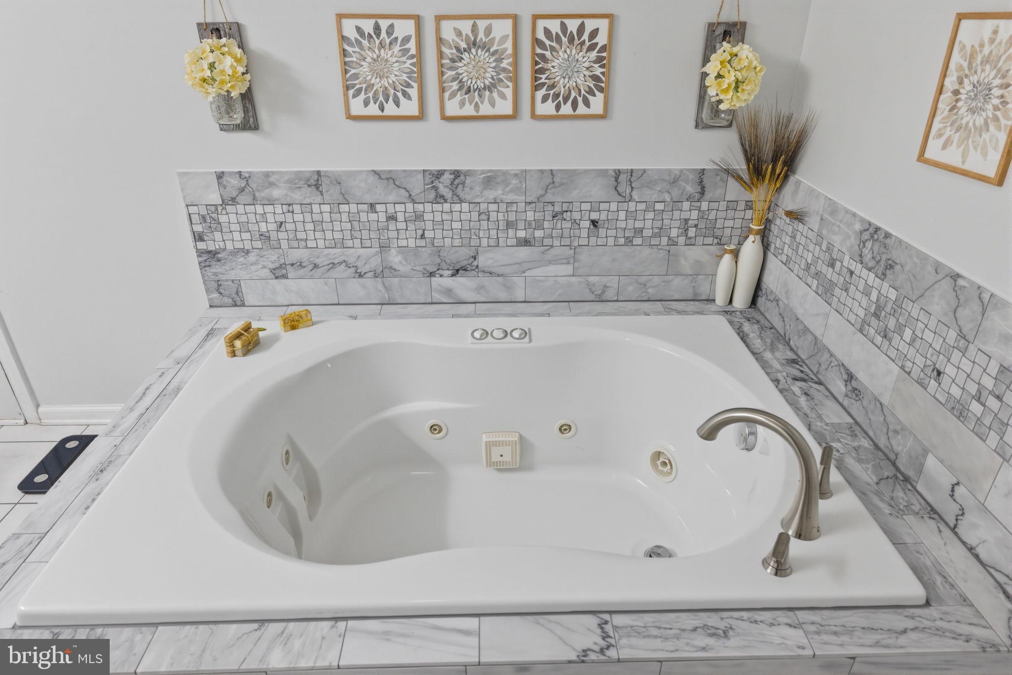 OAK HILL - Residential