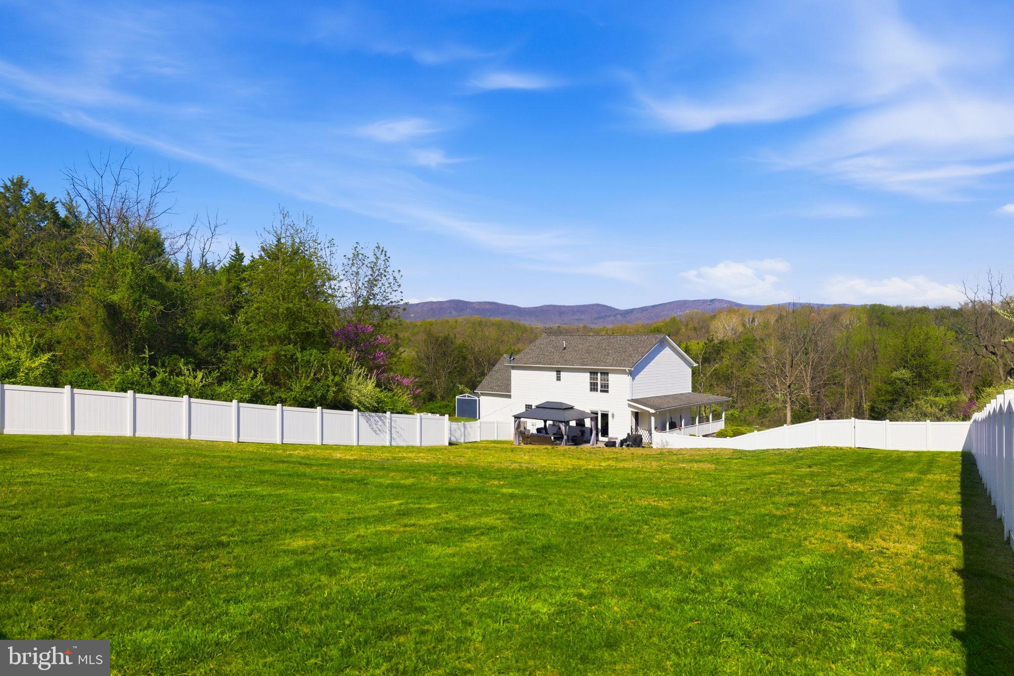 OAK HILL - Residential