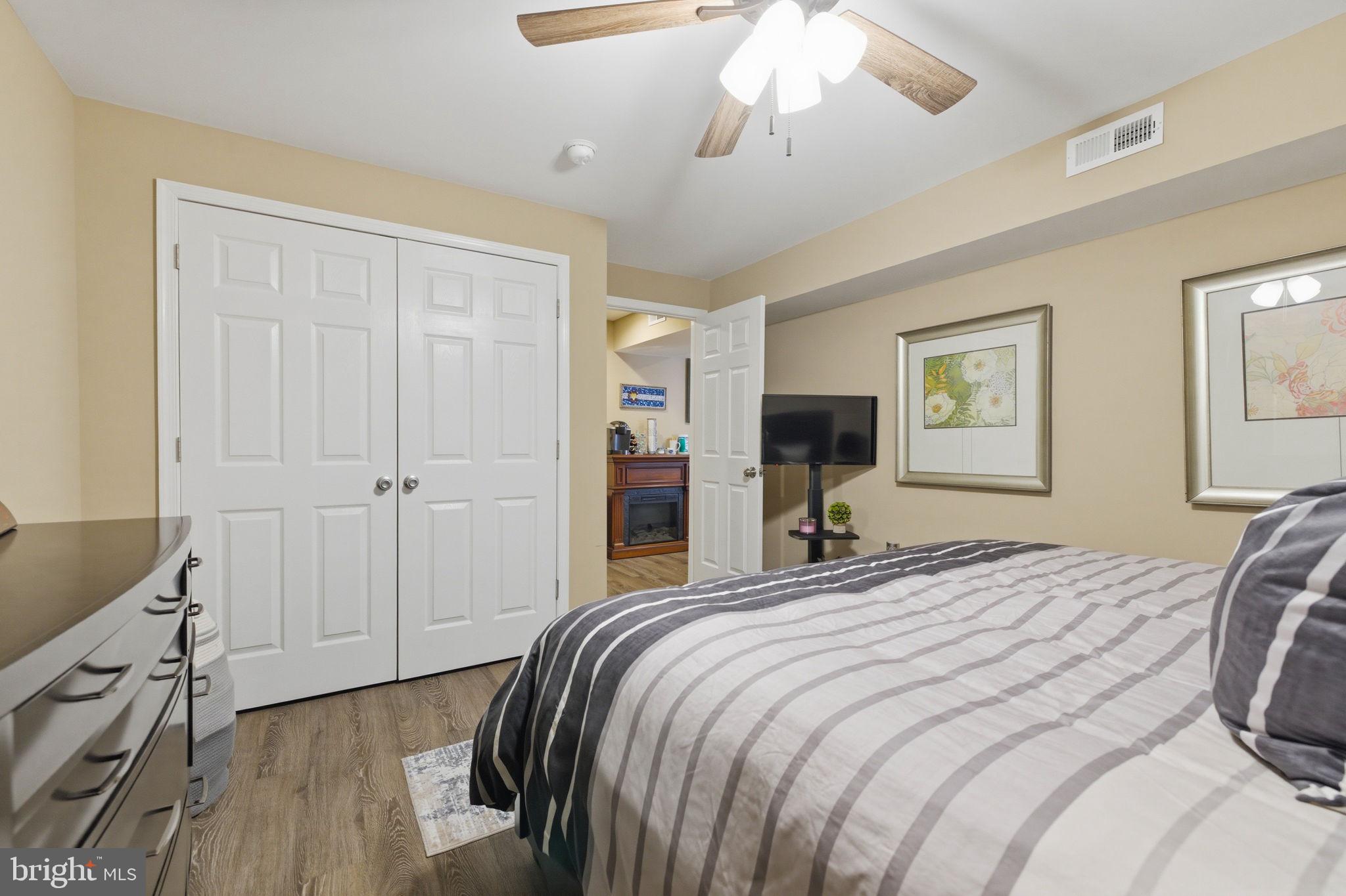 OAK HILL - Residential