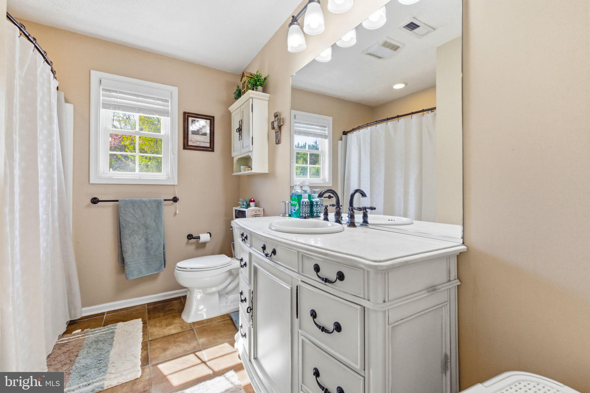 OAK HILL - Residential