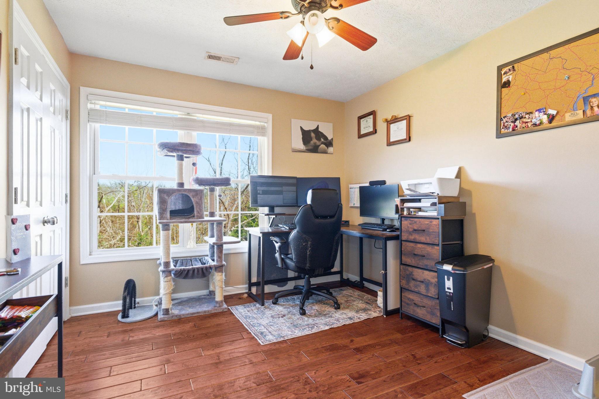 OAK HILL - Residential